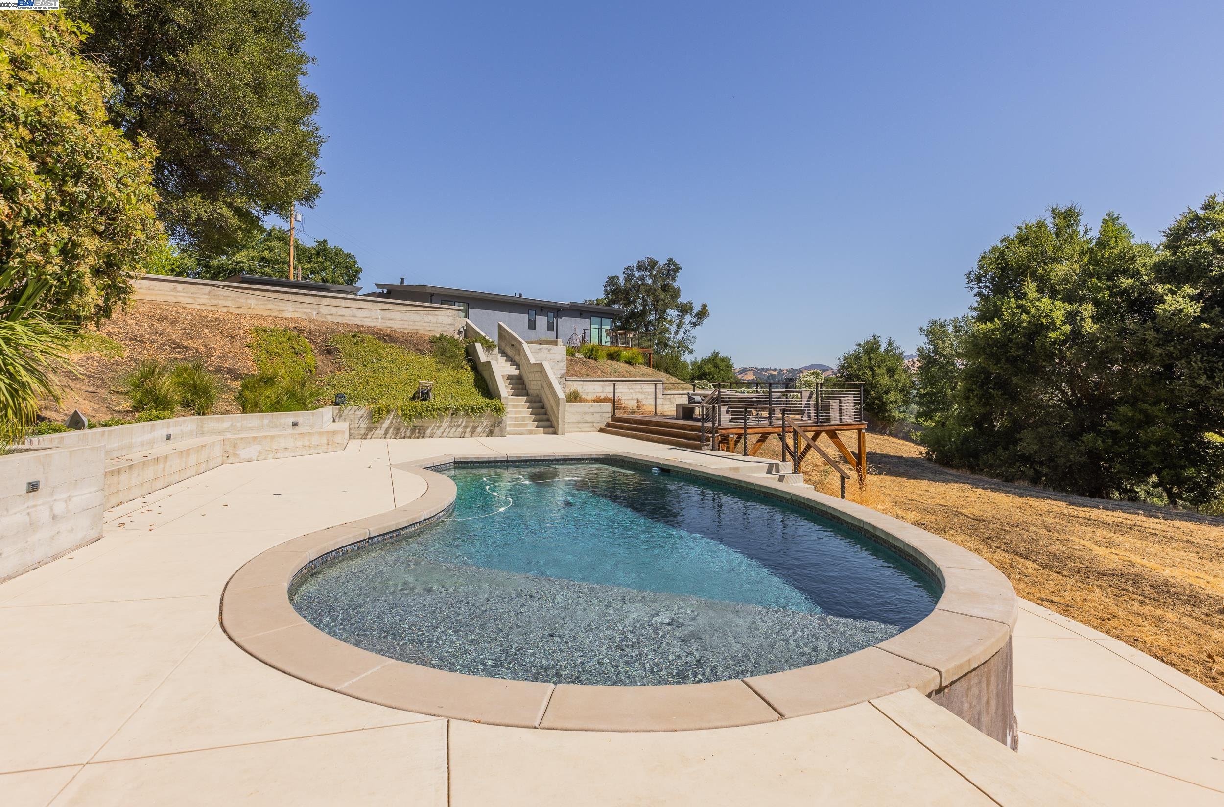 Detail Gallery Image 37 of 43 For 5 Sky Terrace, Danville,  CA 94526 - 4 Beds | 3 Baths