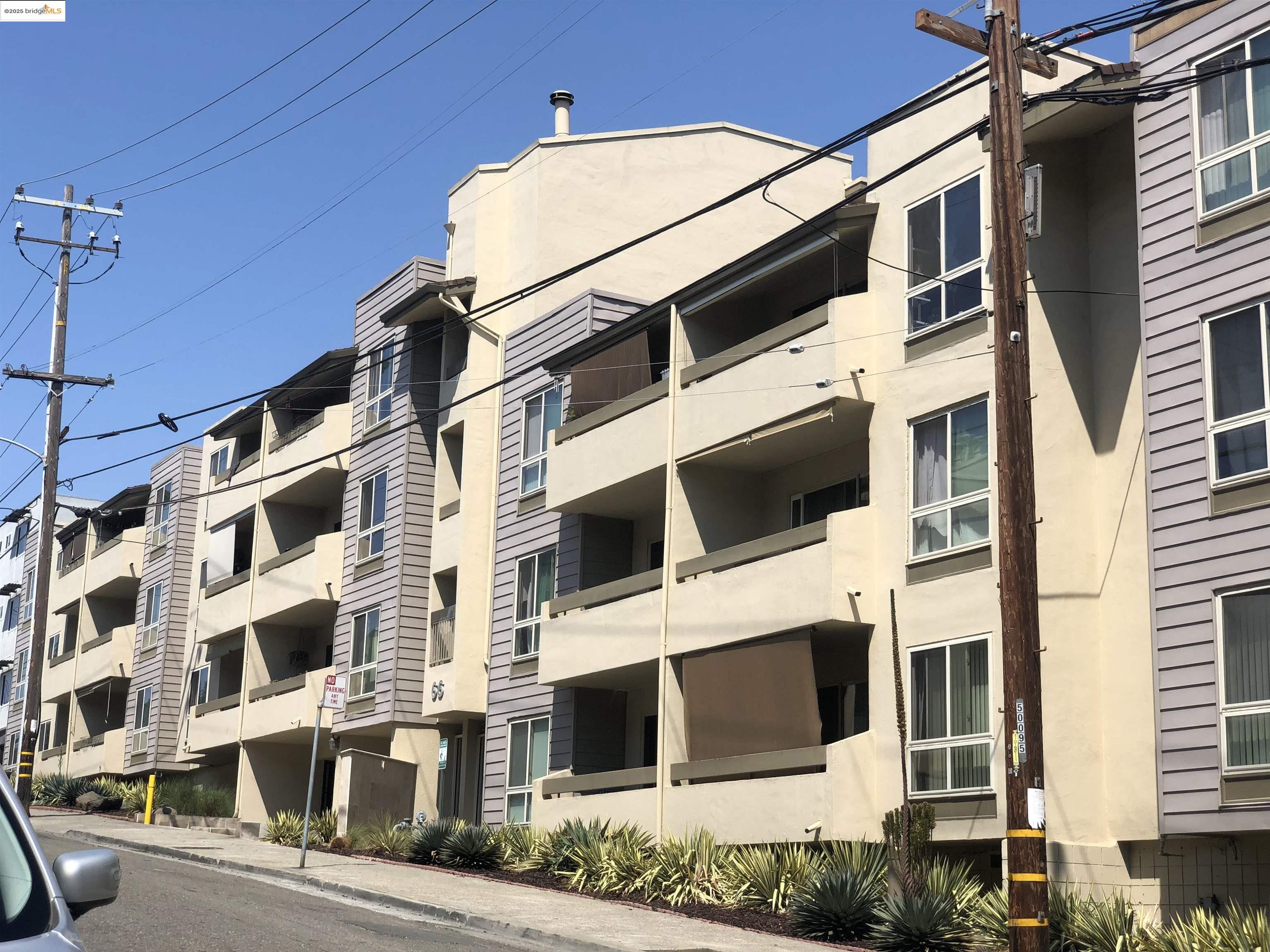 Browse active condo listings in LAKE MERRITT