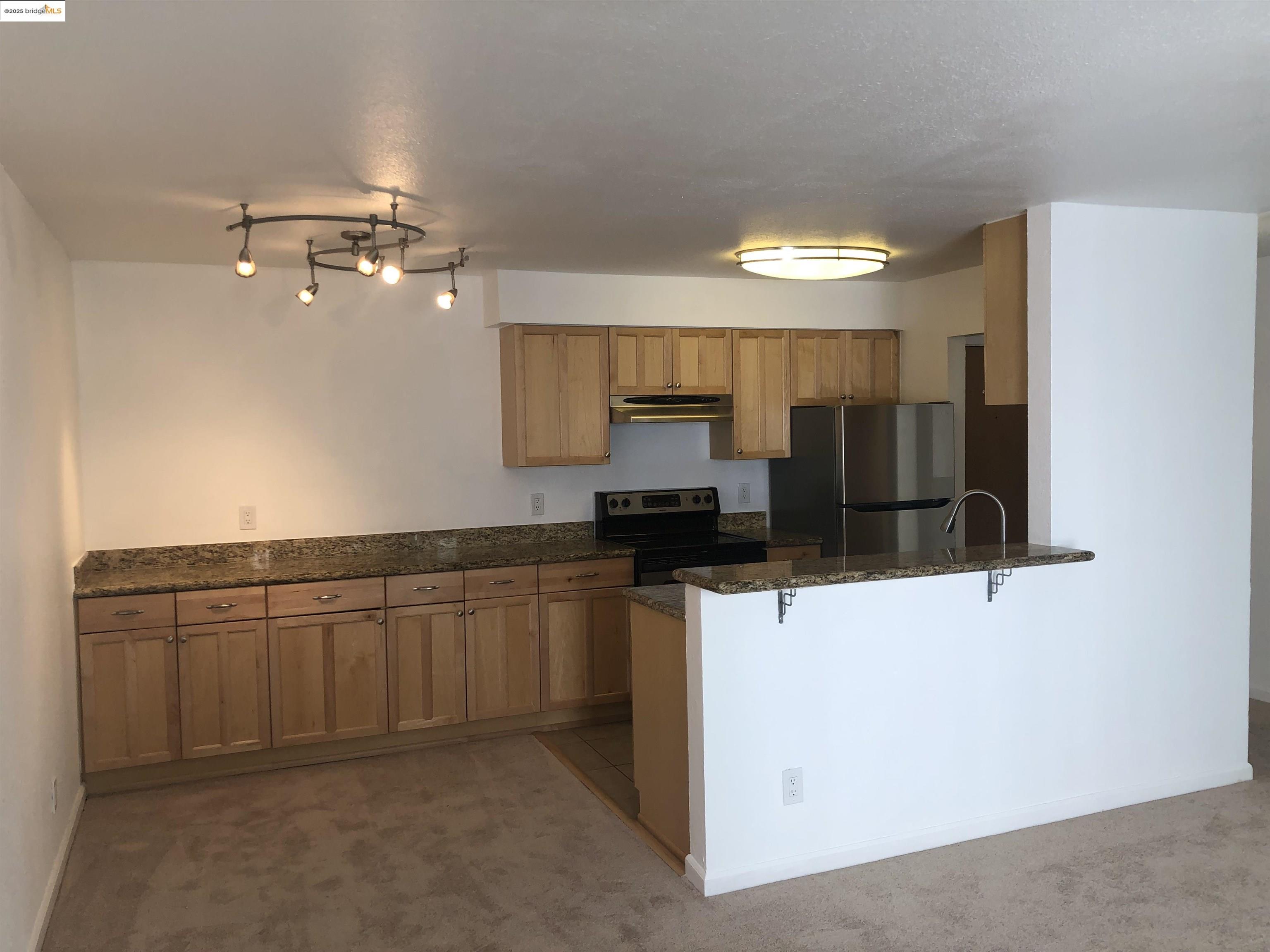 Photo #8: 41104291 Listing: Photo #8
