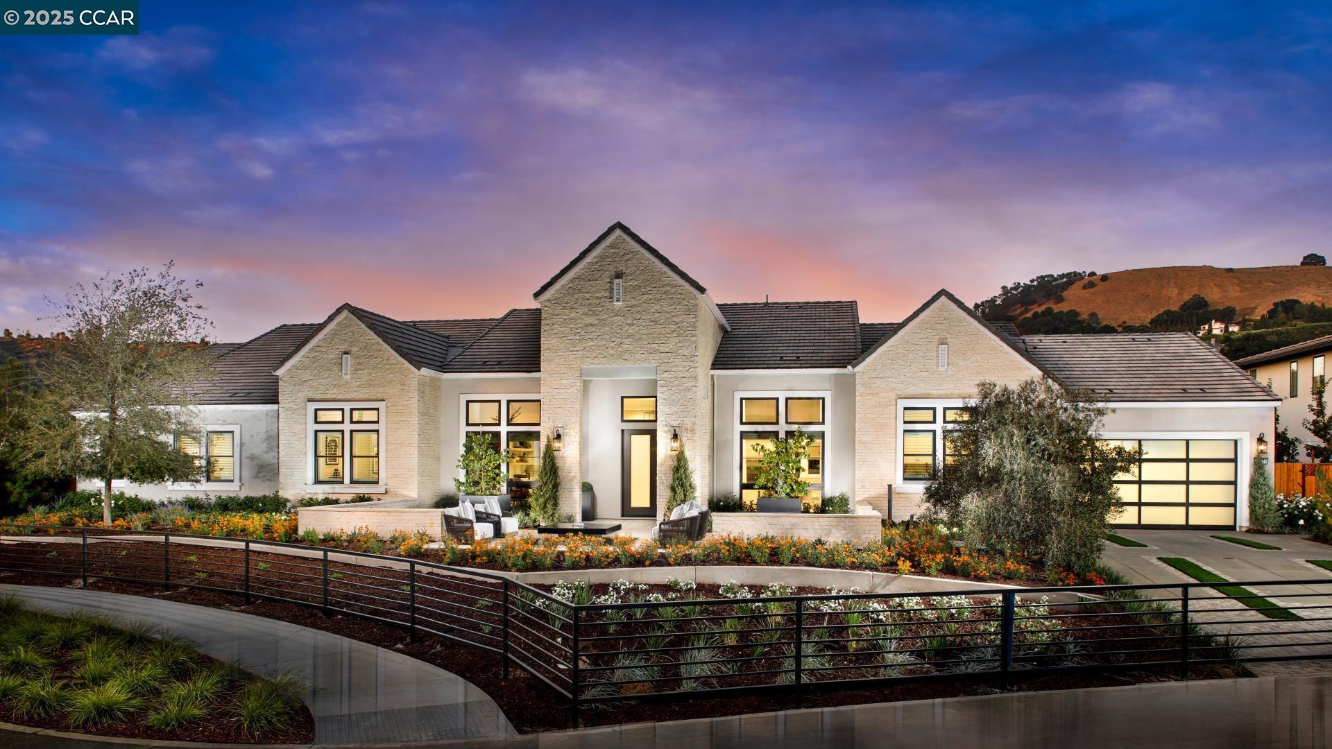 Detail Gallery Image 1 of 37 For 18501 Corte Damian, Morgan Hill,  CA 95037 - 5 Beds | 5/1 Baths