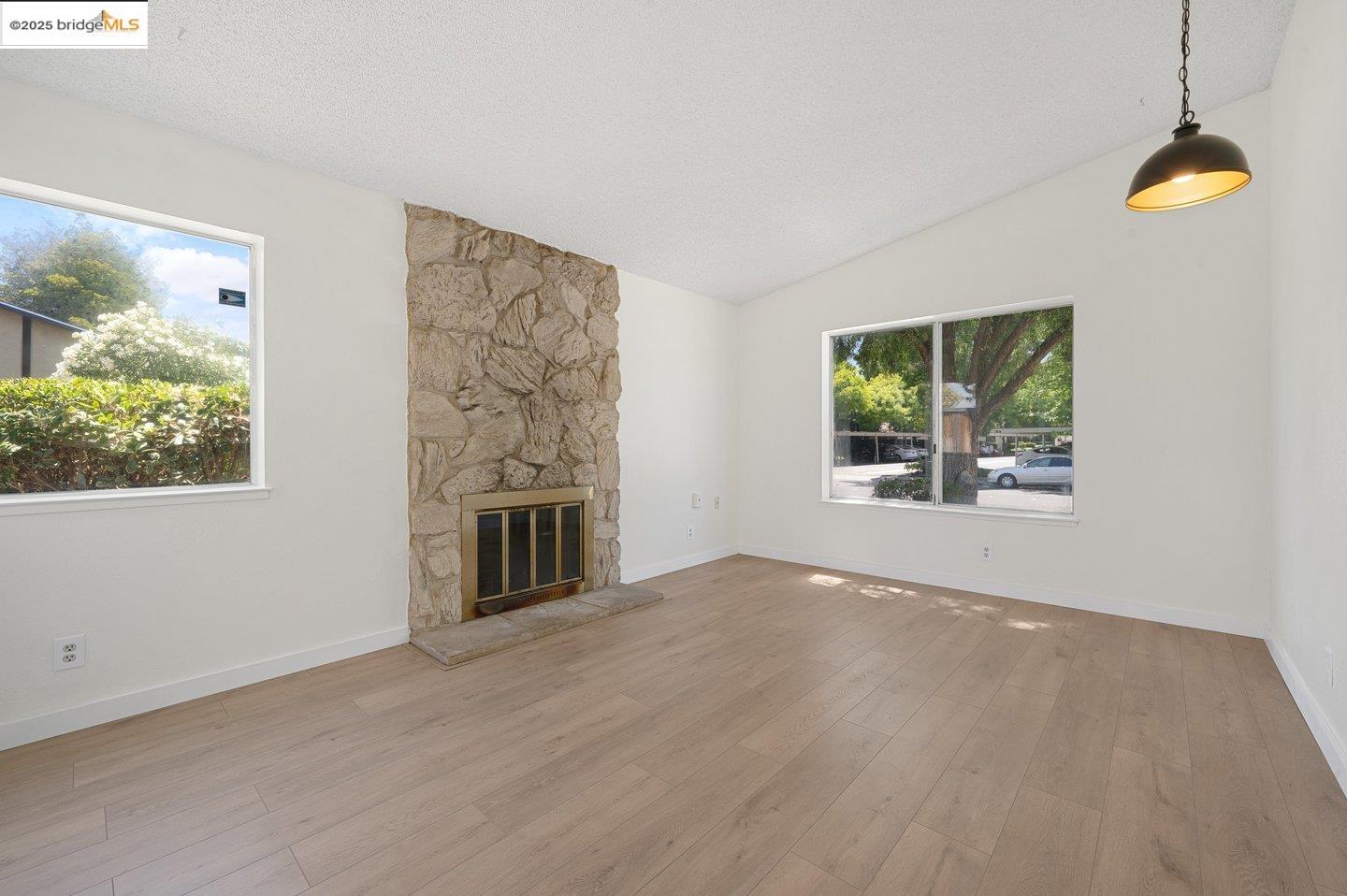 Detail Gallery Image 16 of 50 For 4148 Redwood Road, Livermore,  CA 94551 - 3 Beds | 2 Baths