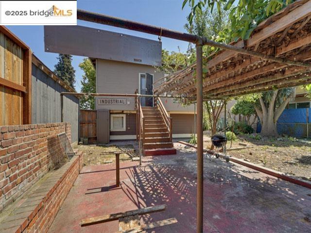 Detail Gallery Image 11 of 11 For 1609 100th Ave, Oakland,  CA 94603 - 3 Beds | 1 Baths
