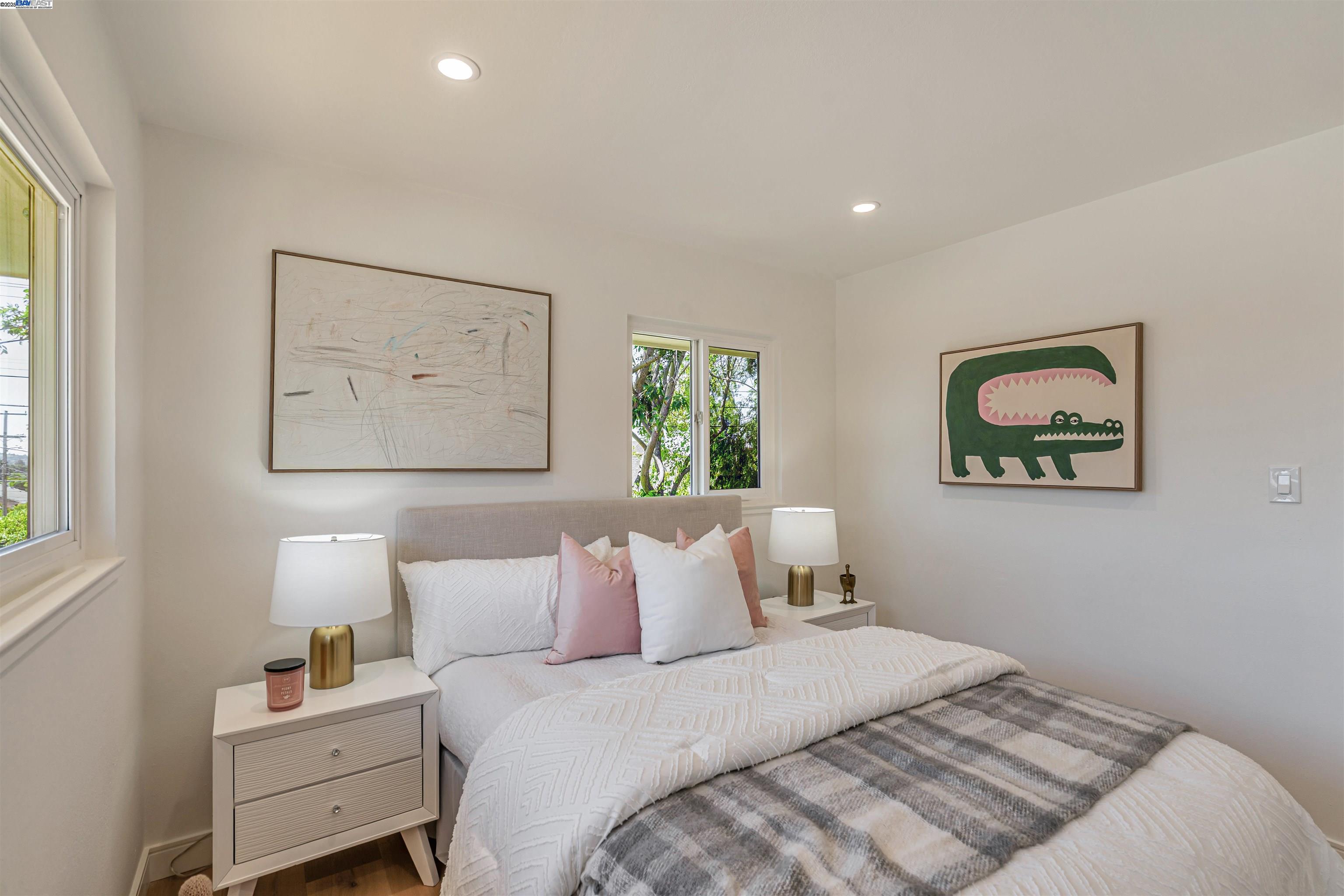 Detail Gallery Image 22 of 40 For 18945 Thornbury Ave, Castro Valley,  CA 94546 - 3 Beds | 2 Baths