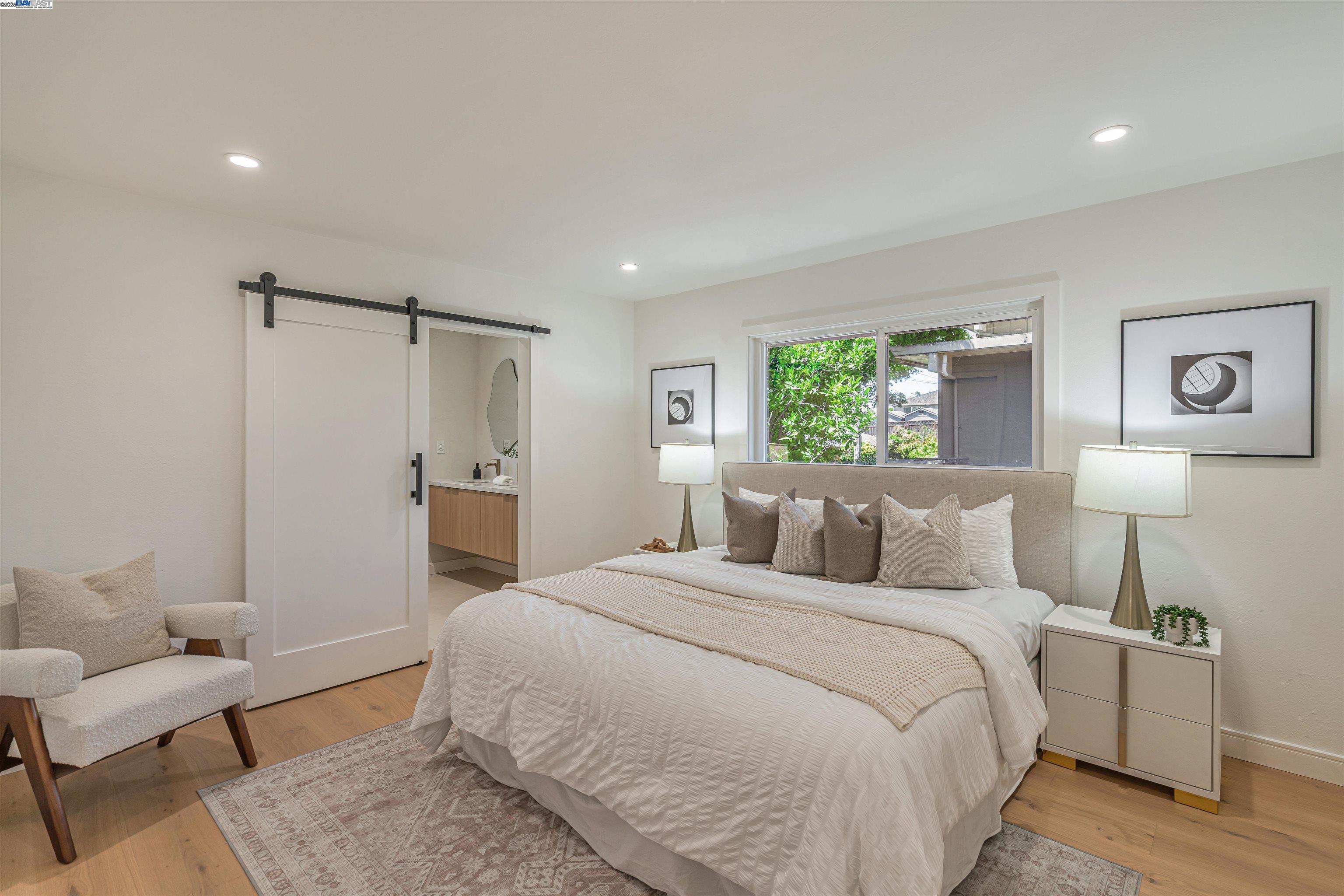 Detail Gallery Image 25 of 40 For 18945 Thornbury Ave, Castro Valley,  CA 94546 - 3 Beds | 2 Baths