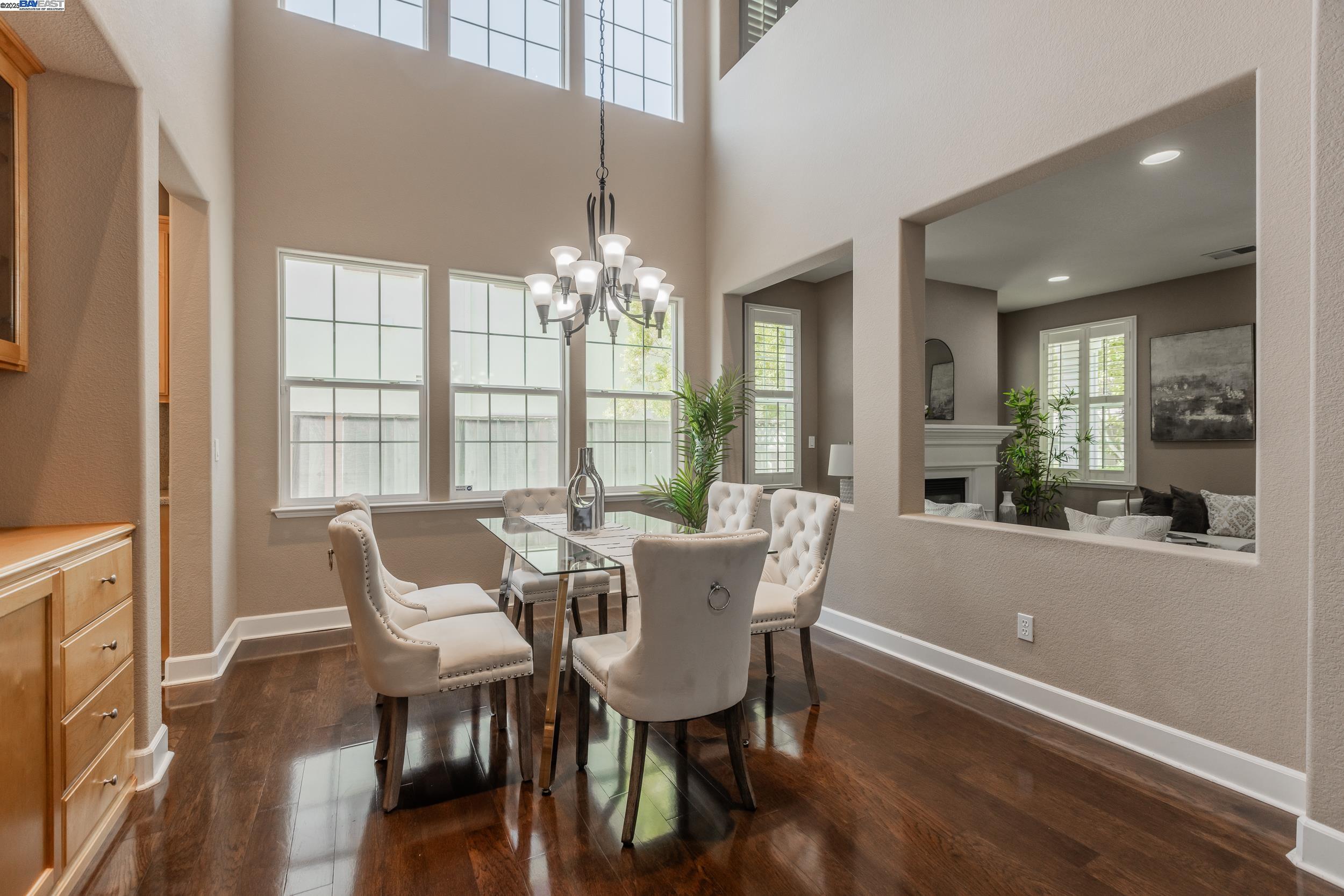 Detail Gallery Image 4 of 40 For 2159 Mornington Ln, San Ramon,  CA 94582 - 4 Beds | 3 Baths