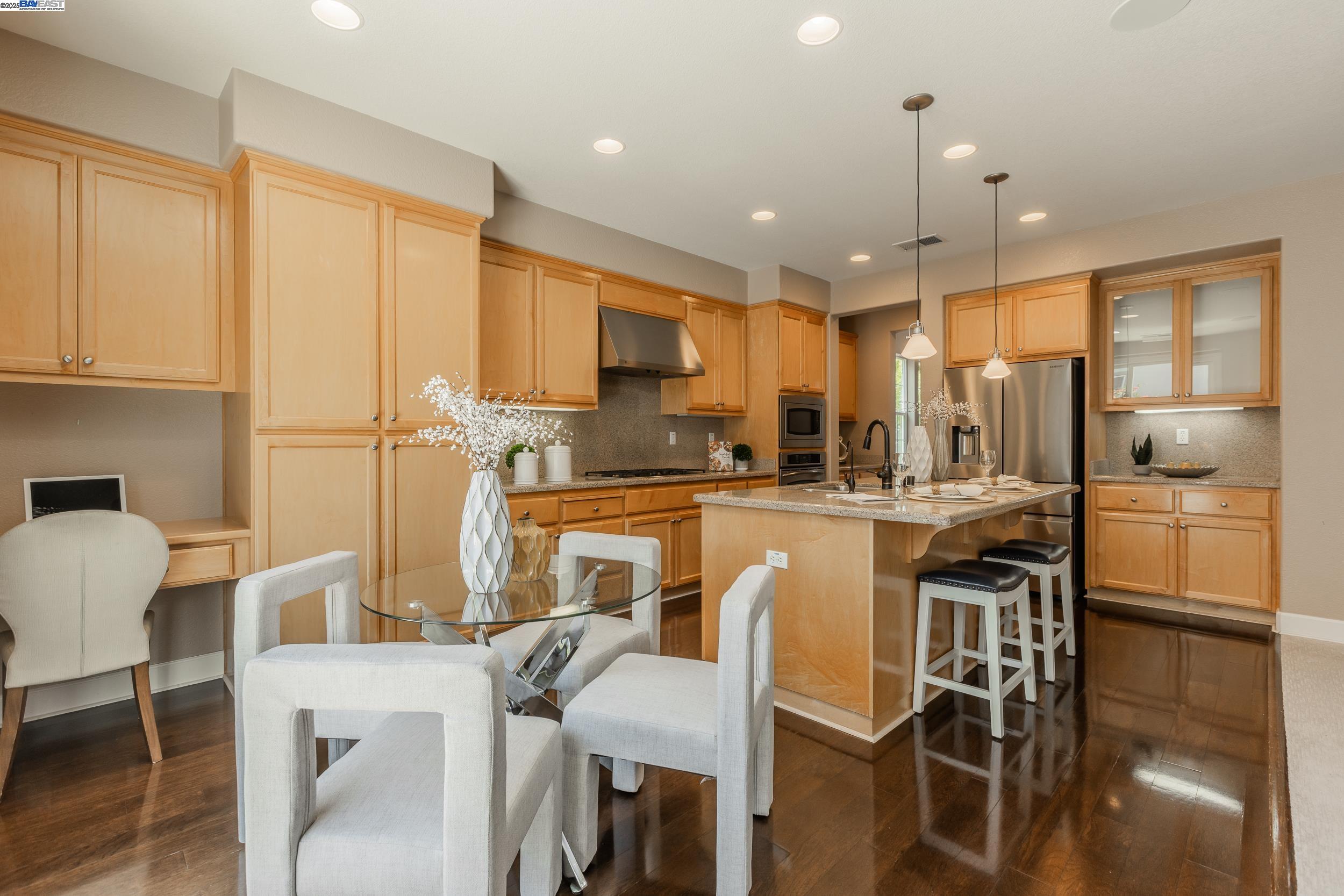 Detail Gallery Image 8 of 40 For 2159 Mornington Ln, San Ramon,  CA 94582 - 4 Beds | 3 Baths