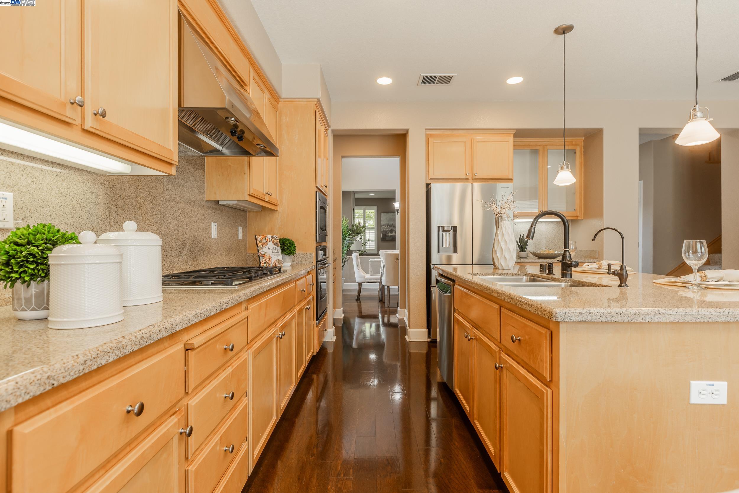 Detail Gallery Image 9 of 40 For 2159 Mornington Ln, San Ramon,  CA 94582 - 4 Beds | 3 Baths