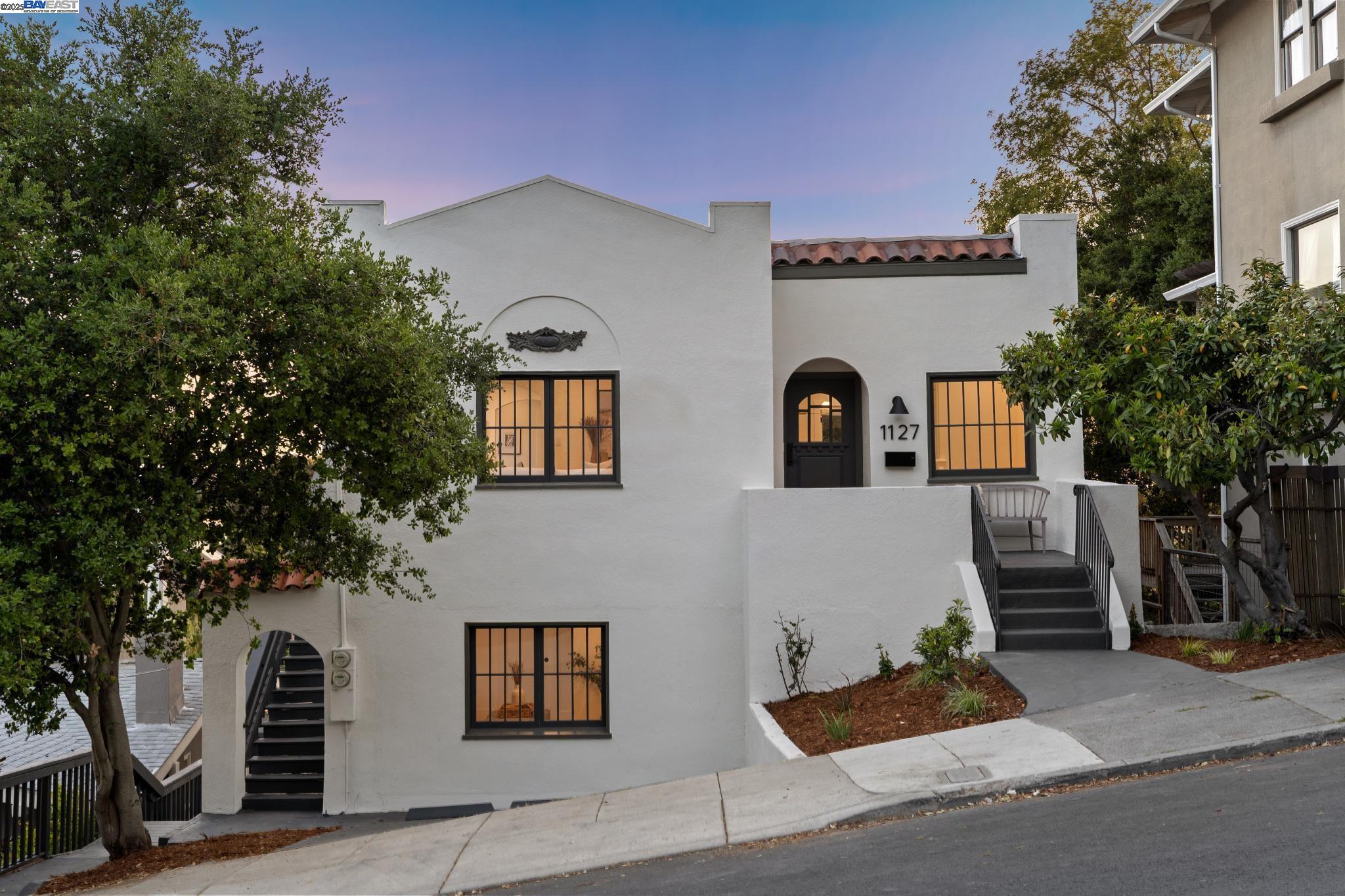 Detail Gallery Image 2 of 60 For 1129 Wellington Street, Oakland,  CA 94602 - – Beds | – Baths