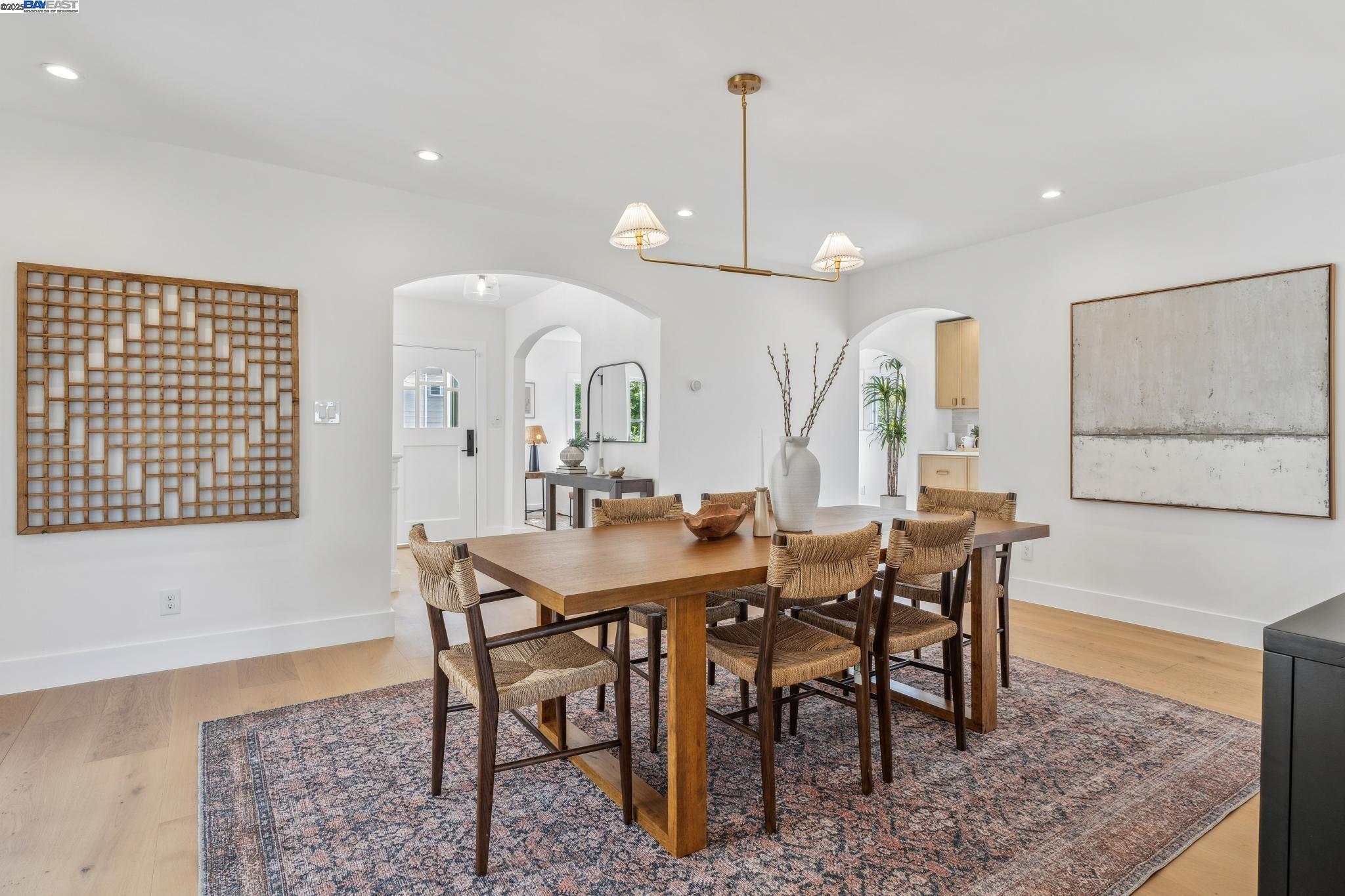 Detail Gallery Image 12 of 60 For 1129 Wellington Street, Oakland,  CA 94602 - – Beds | – Baths