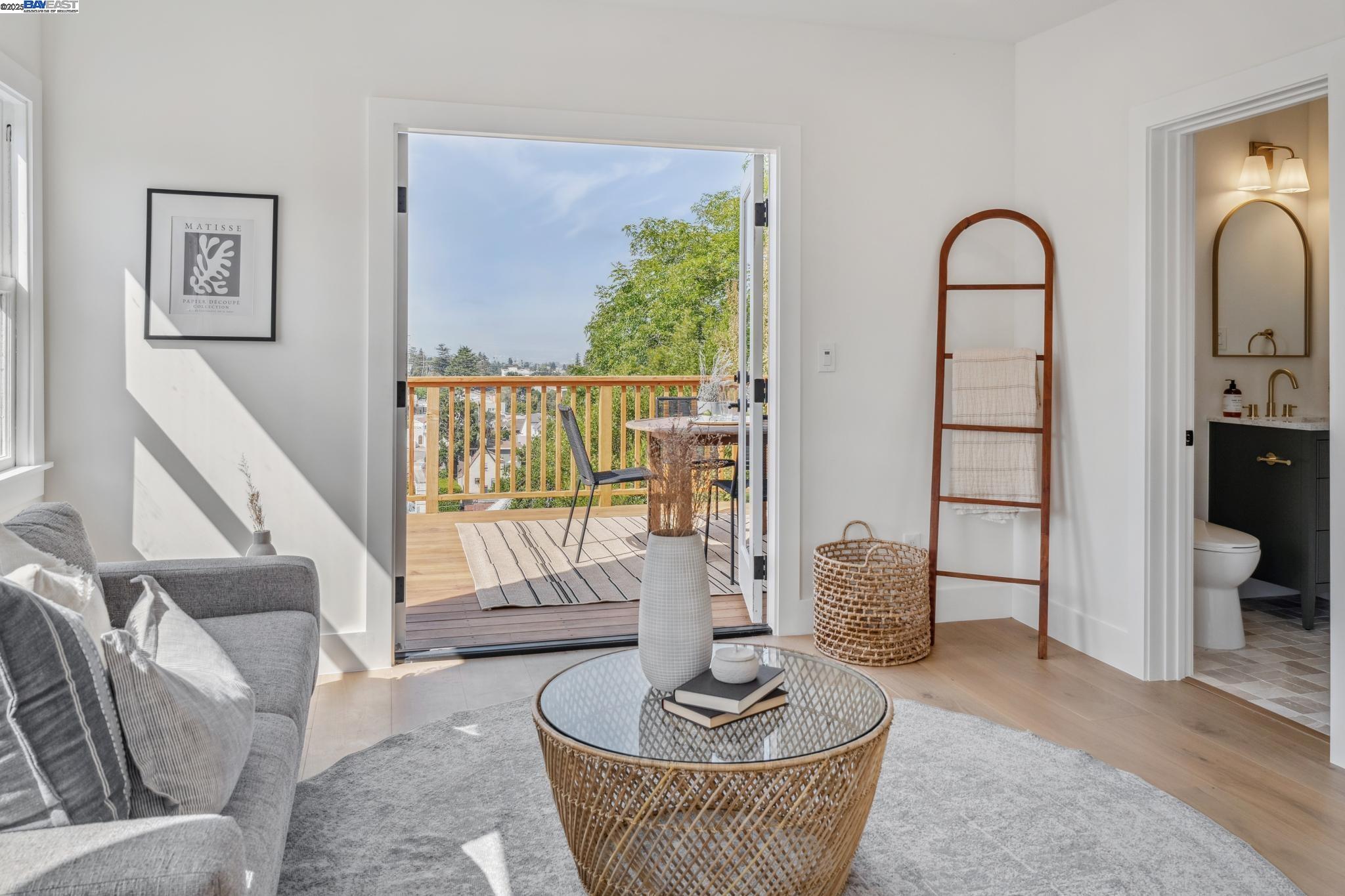 Detail Gallery Image 20 of 60 For 1129 Wellington Street, Oakland,  CA 94602 - – Beds | – Baths