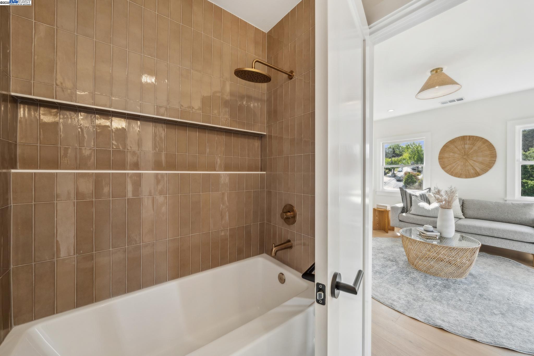 Detail Gallery Image 23 of 60 For 1129 Wellington Street, Oakland,  CA 94602 - – Beds | – Baths