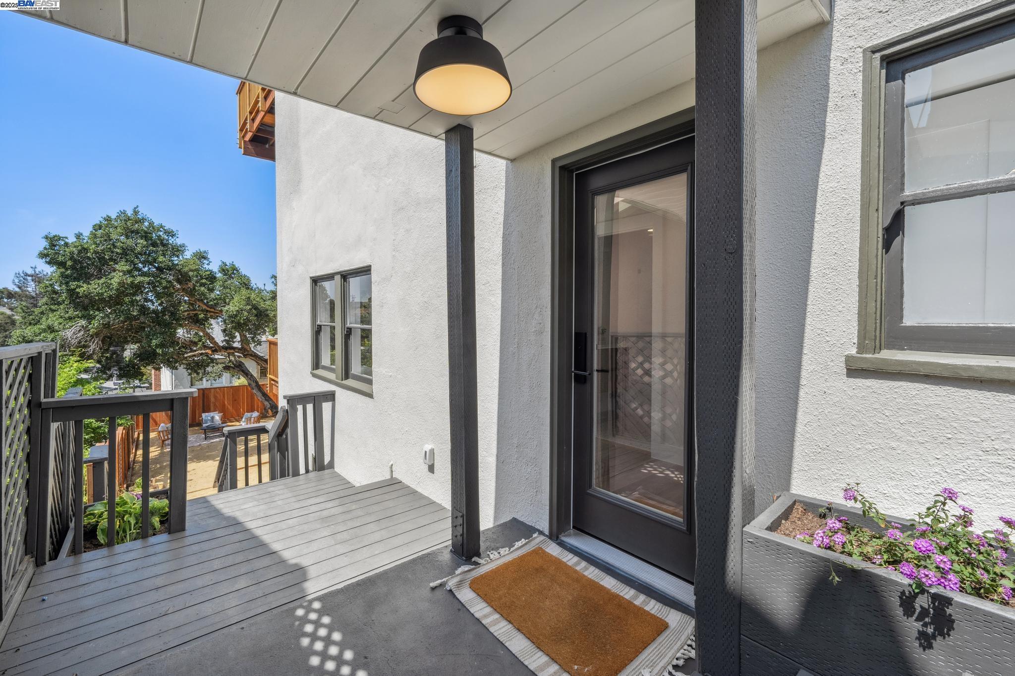 Detail Gallery Image 42 of 60 For 1129 Wellington Street, Oakland,  CA 94602 - – Beds | – Baths