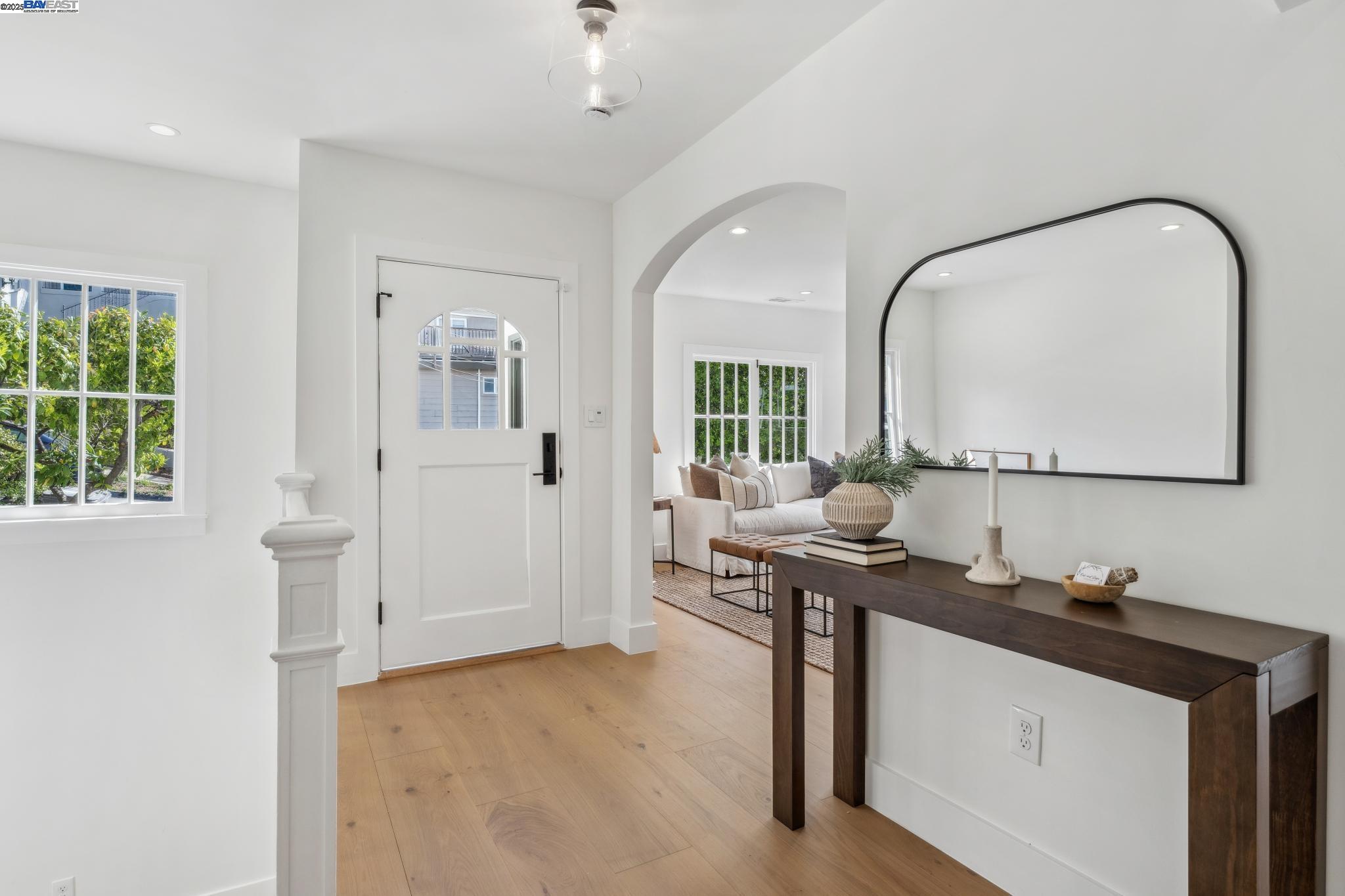 Detail Gallery Image 8 of 60 For 1129 Wellington Street, Oakland,  CA 94602 - – Beds | – Baths