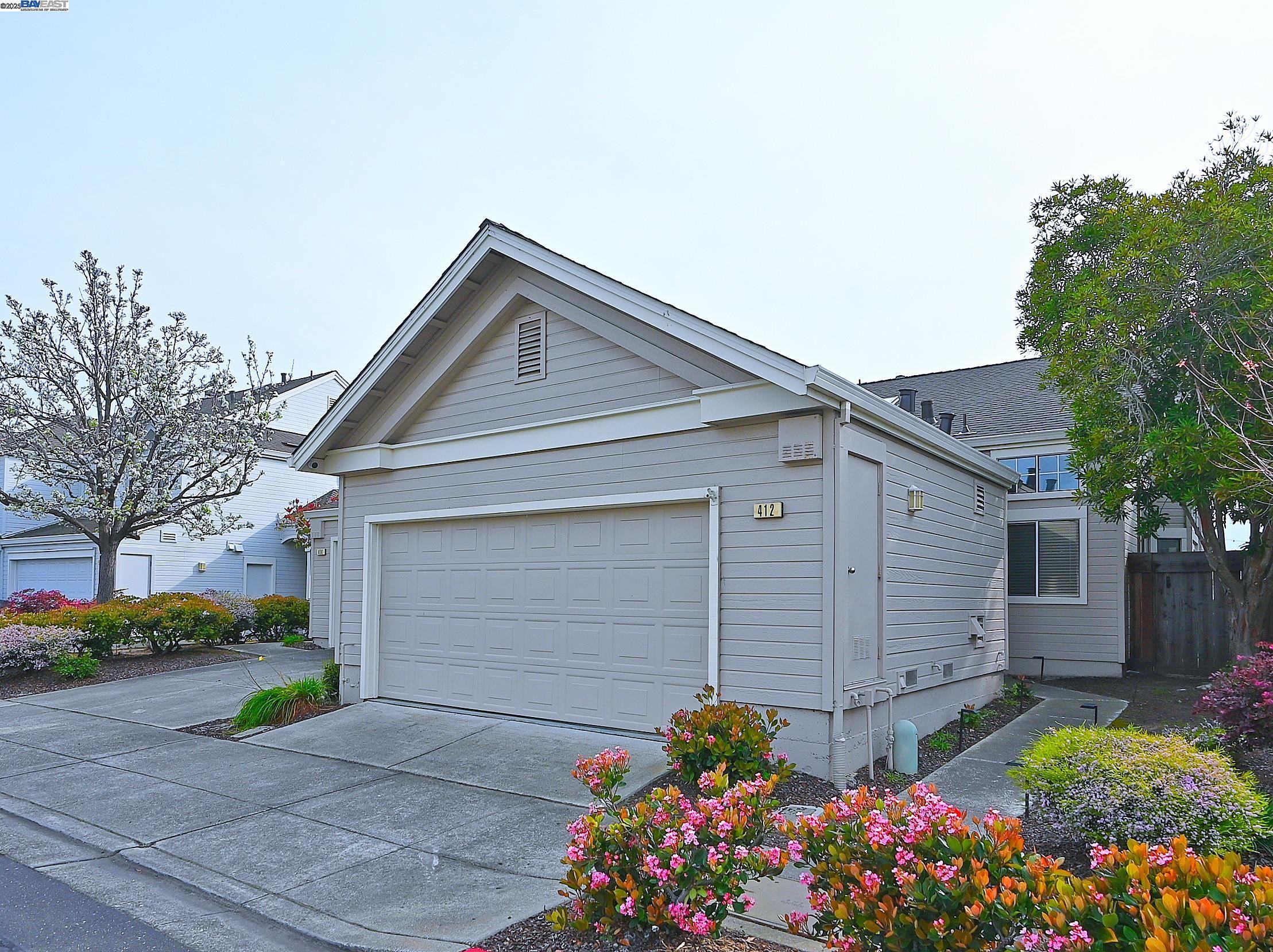 Detail Gallery Image 1 of 1 For 412 Mcdonnel Rd, Alameda,  CA 94502 - 2 Beds | 2 Baths