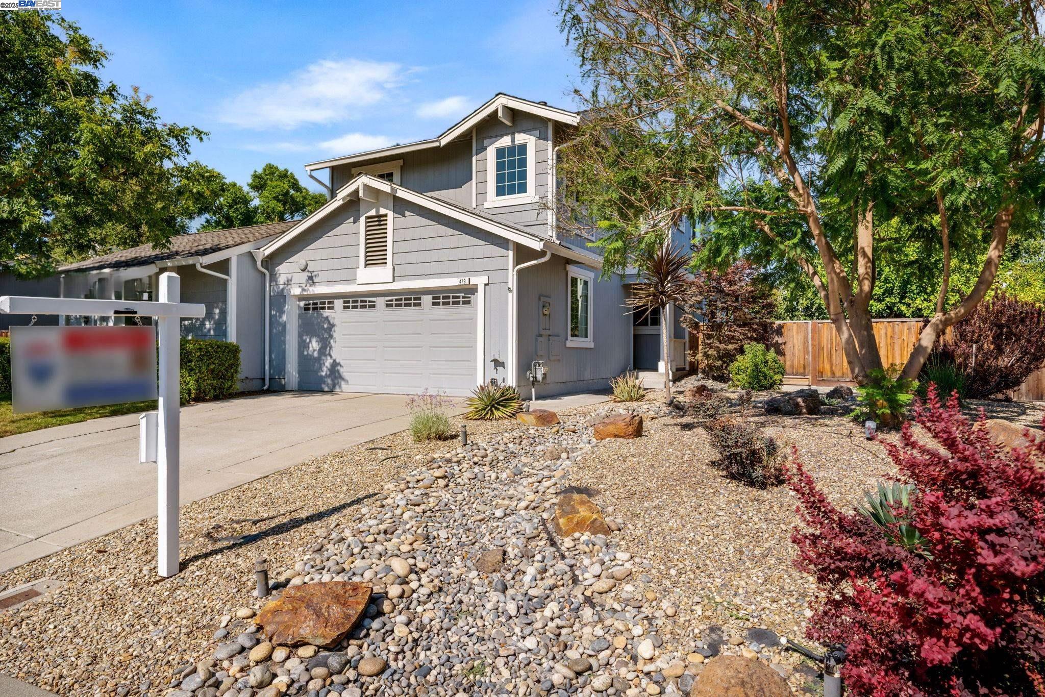 Detail Gallery Image 2 of 32 For 473 Andrea Cir, Livermore,  CA 94550 - 3 Beds | 2/1 Baths