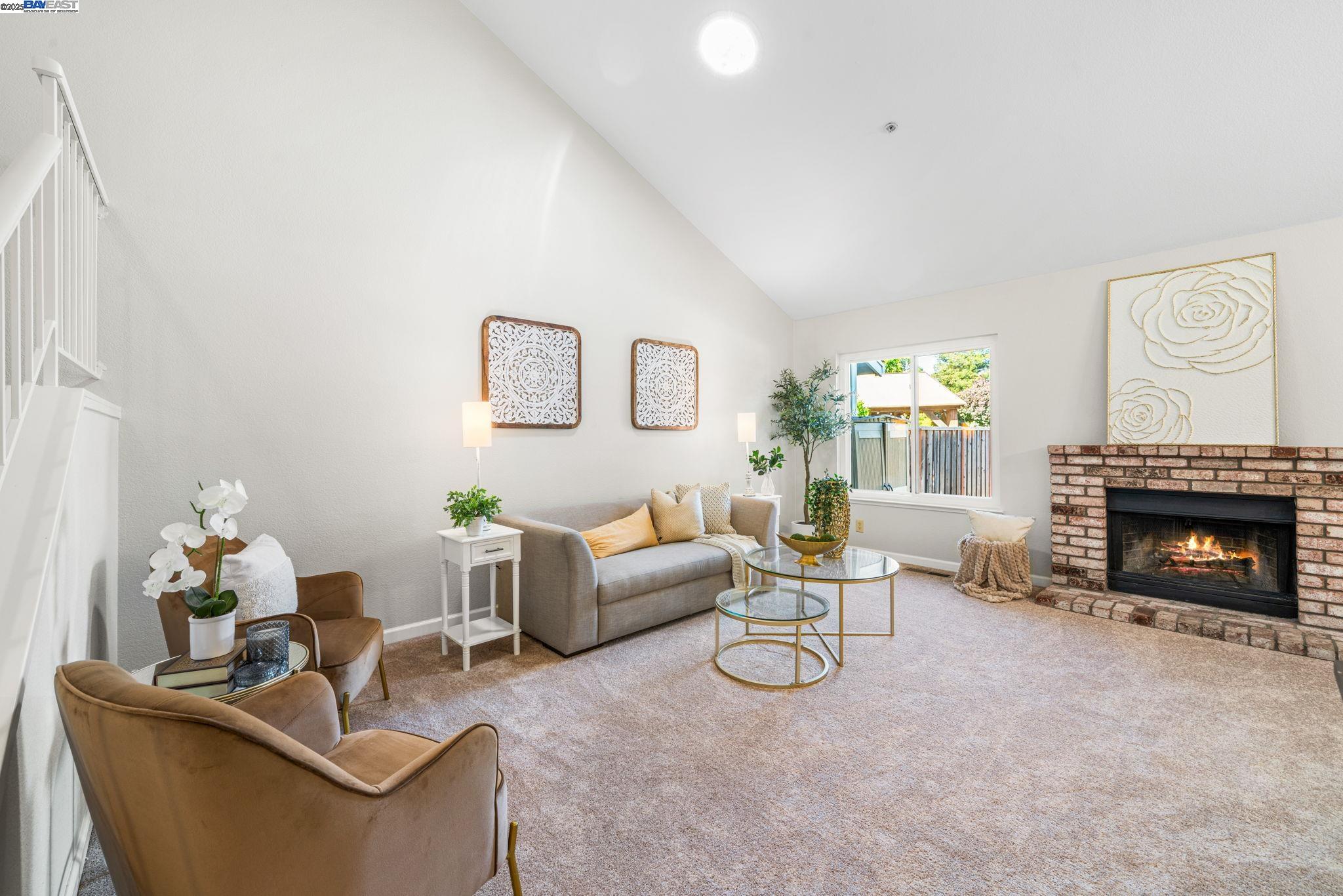 Detail Gallery Image 2 of 32 For 473 Andrea Cir, Livermore,  CA 94550 - 3 Beds | 2/1 Baths