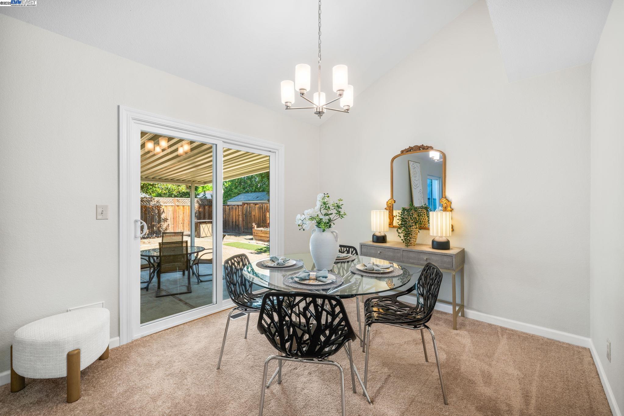 Detail Gallery Image 11 of 32 For 473 Andrea Cir, Livermore,  CA 94550 - 3 Beds | 2/1 Baths