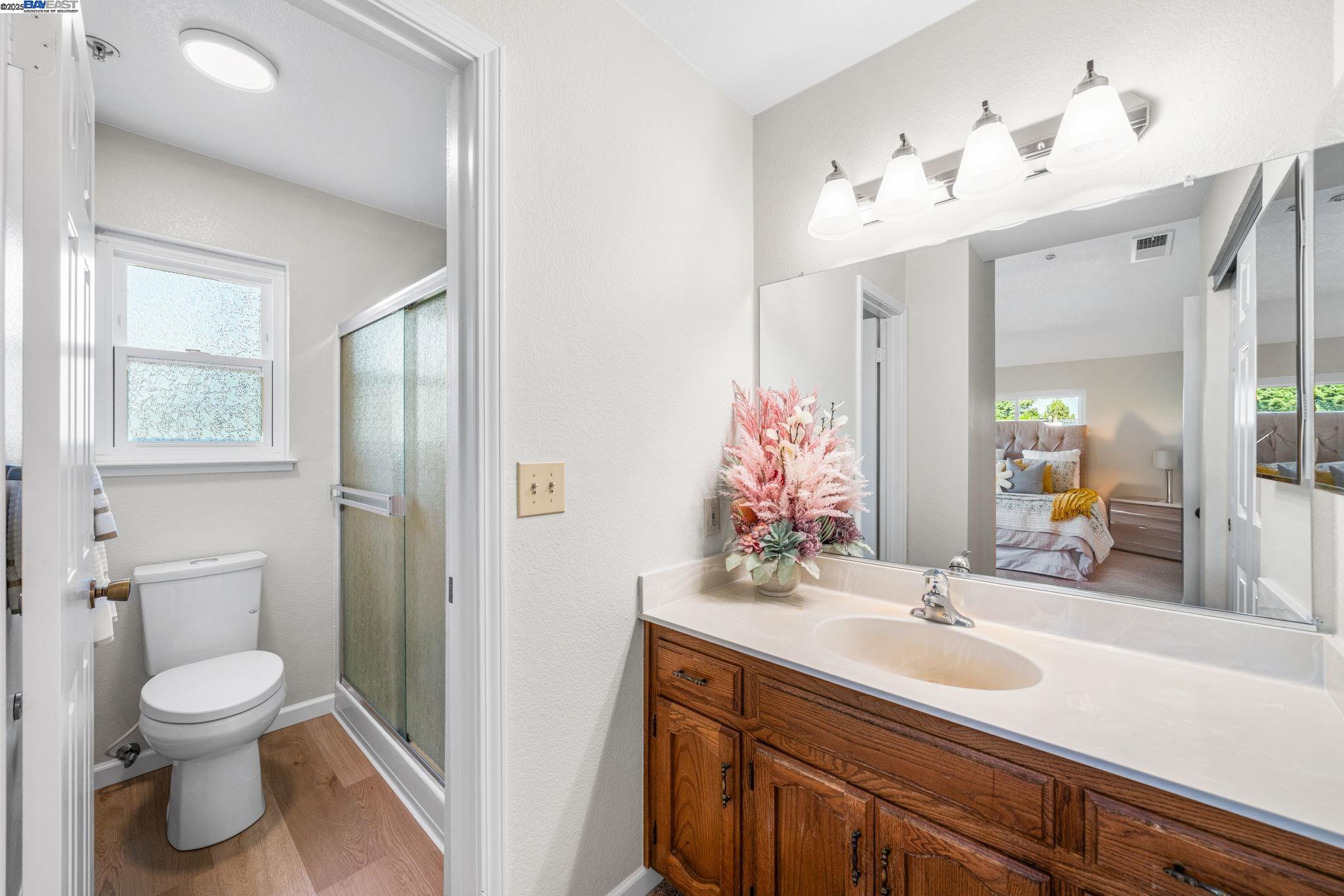 Detail Gallery Image 14 of 32 For 473 Andrea Cir, Livermore,  CA 94550 - 3 Beds | 2/1 Baths