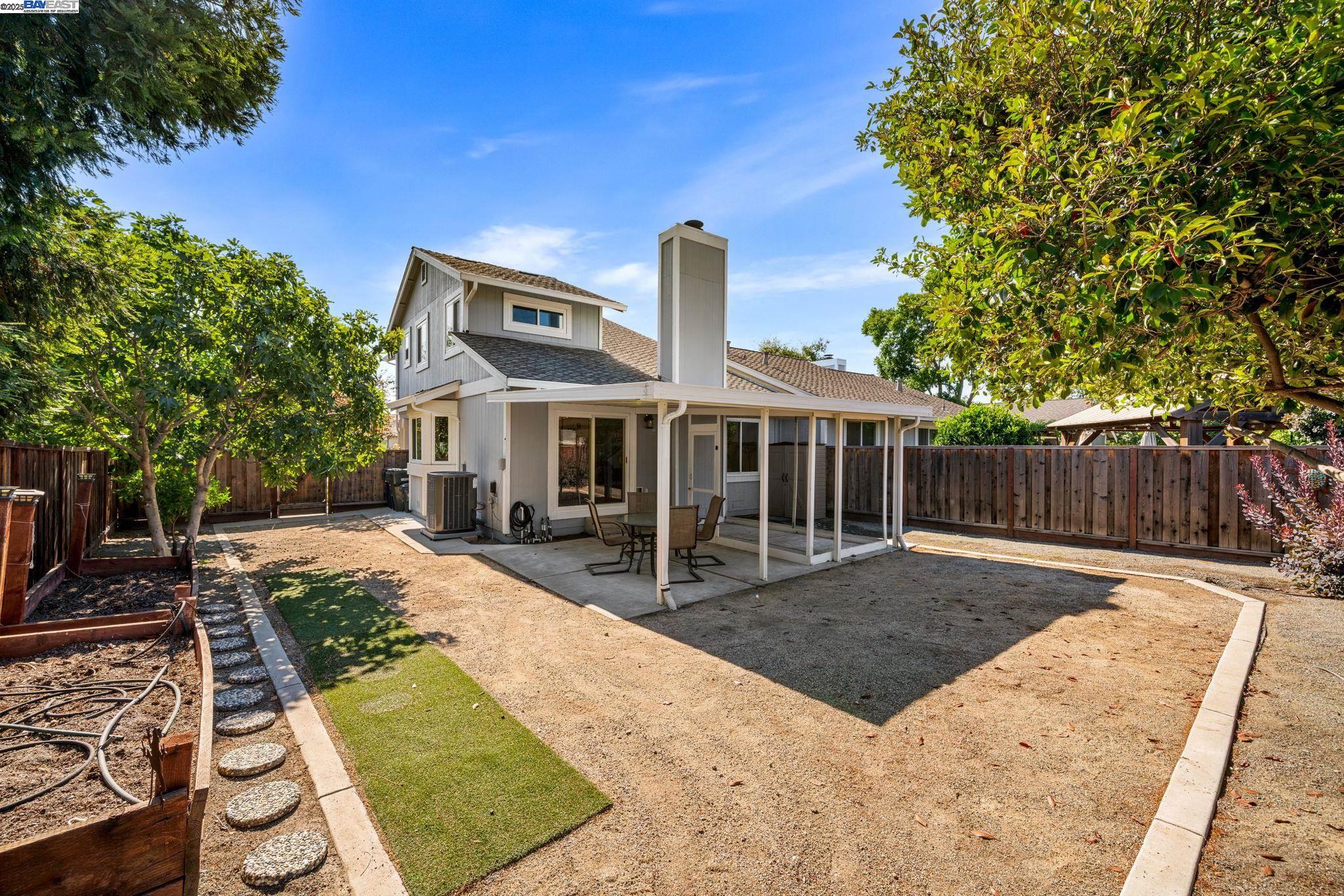 Detail Gallery Image 26 of 32 For 473 Andrea Cir, Livermore,  CA 94550 - 3 Beds | 2/1 Baths