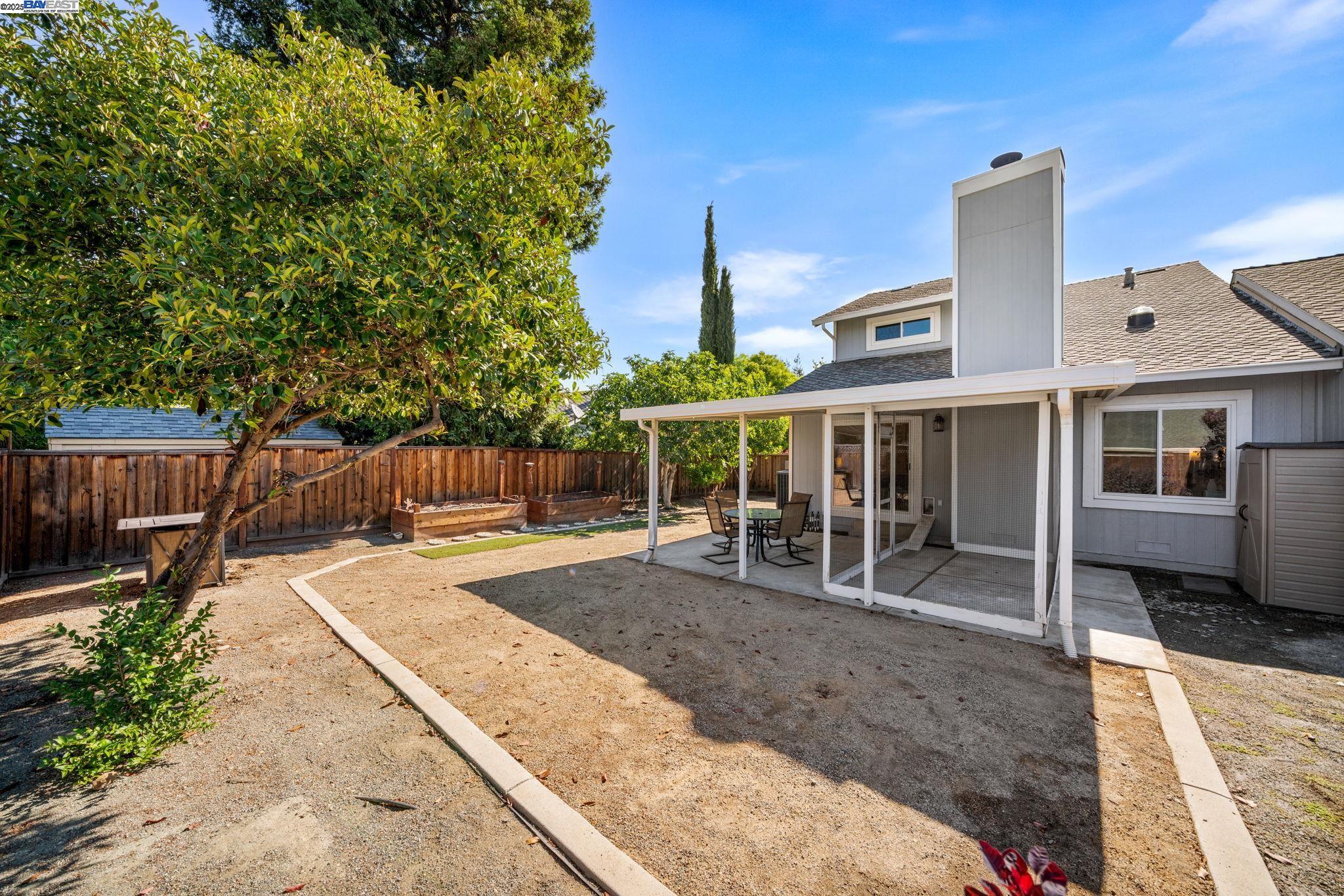 Detail Gallery Image 27 of 32 For 473 Andrea Cir, Livermore,  CA 94550 - 3 Beds | 2/1 Baths