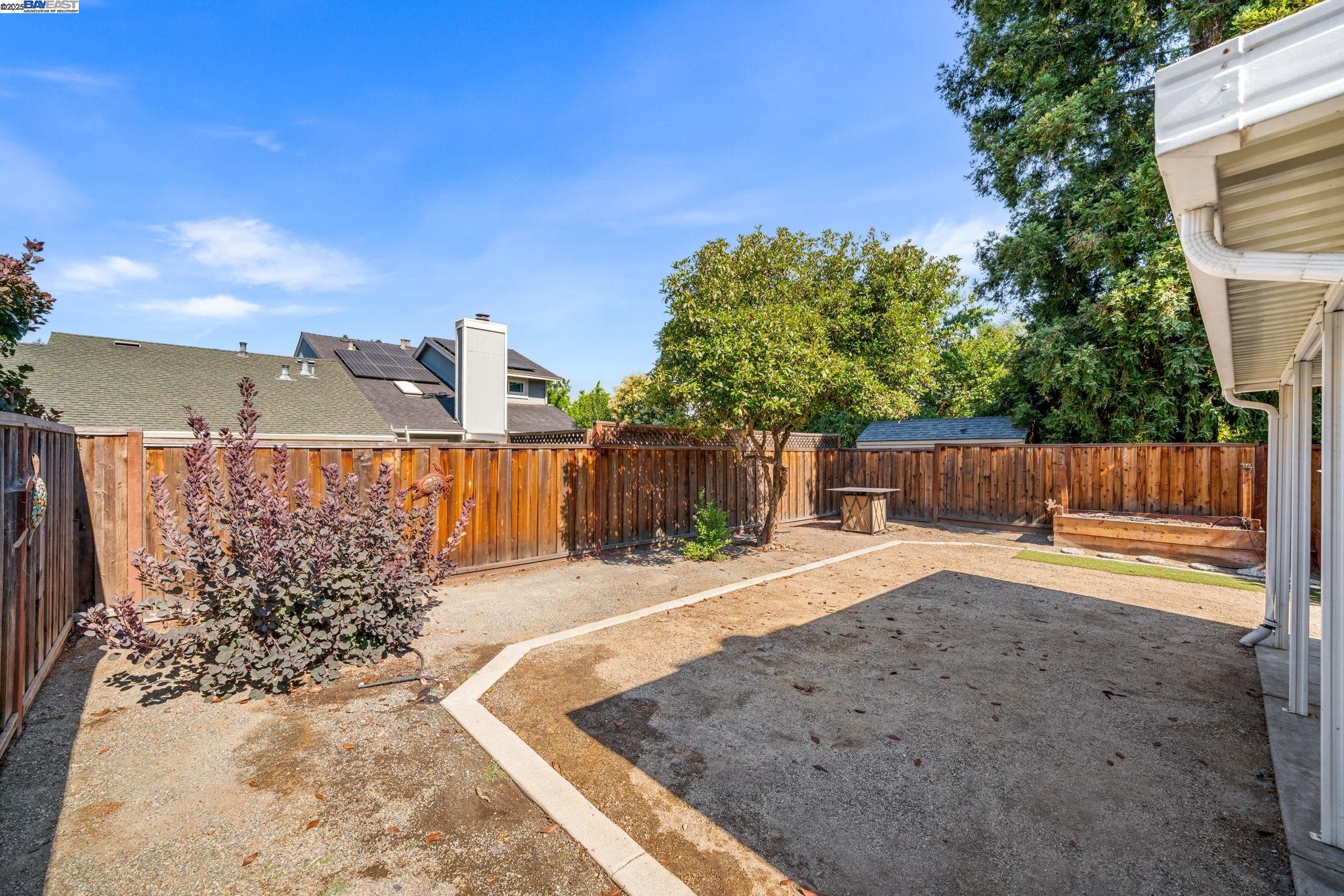 Detail Gallery Image 28 of 32 For 473 Andrea Cir, Livermore,  CA 94550 - 3 Beds | 2/1 Baths