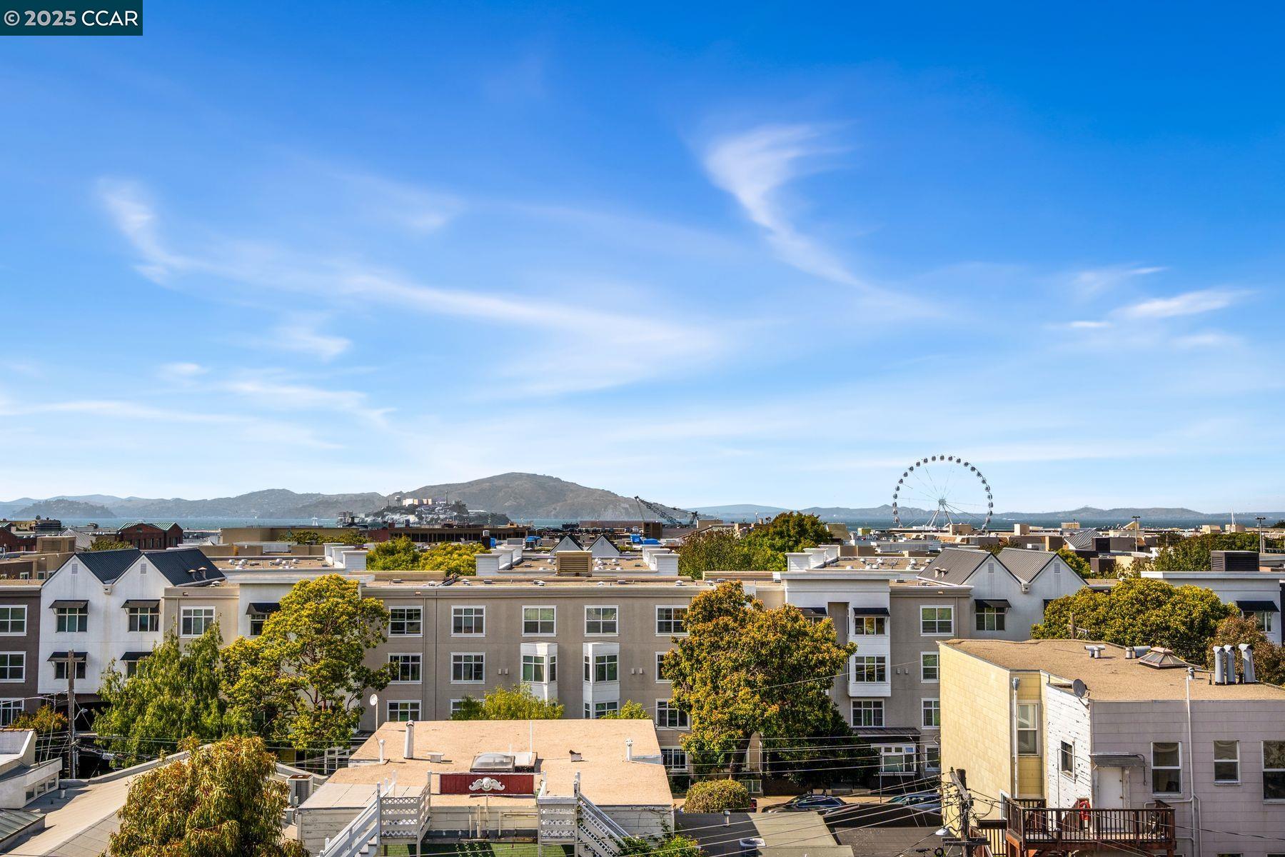 Detail Gallery Image 3 of 35 For 650 Chestnut Street #205,  San Francisco,  CA 94133 - 3 Beds | 2 Baths