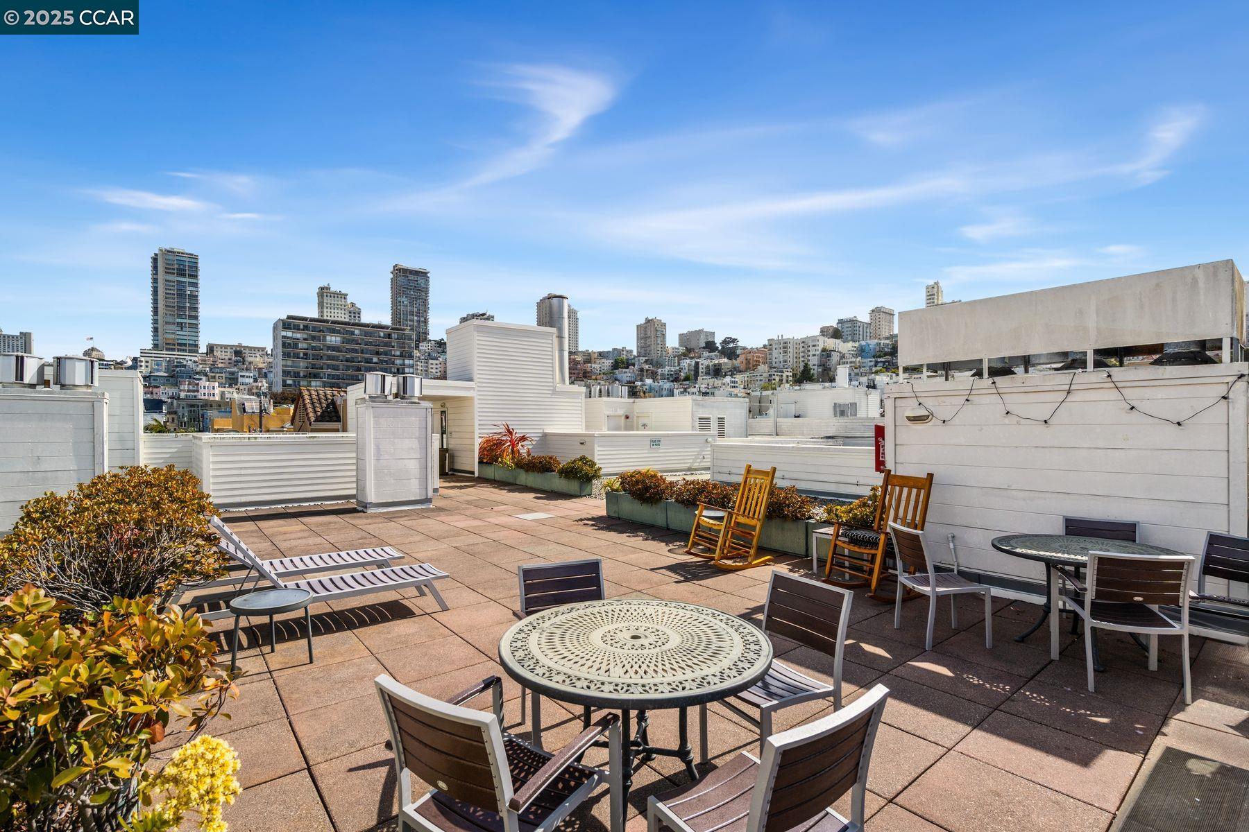 Detail Gallery Image 28 of 35 For 650 Chestnut Street #205,  San Francisco,  CA 94133 - 3 Beds | 2 Baths