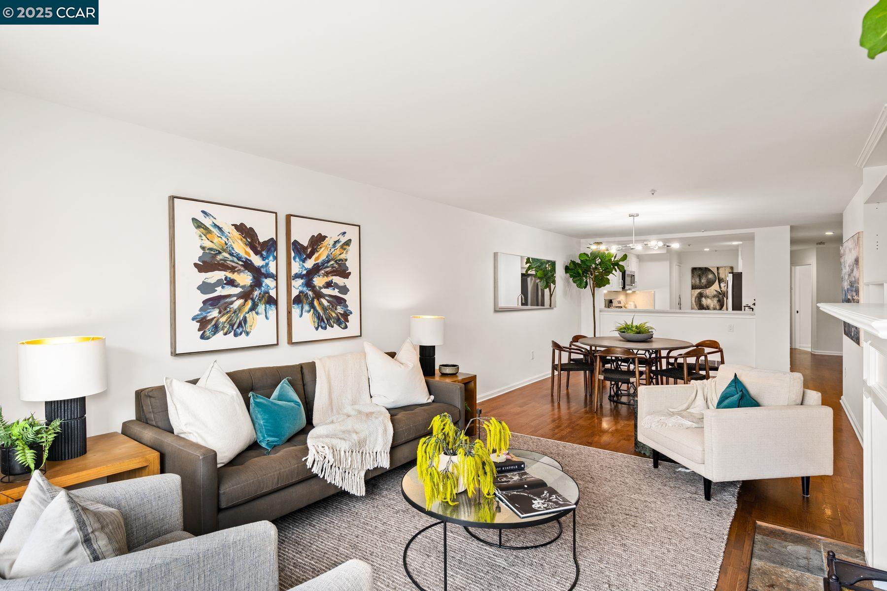 Detail Gallery Image 7 of 35 For 650 Chestnut Street #205,  San Francisco,  CA 94133 - 3 Beds | 2 Baths