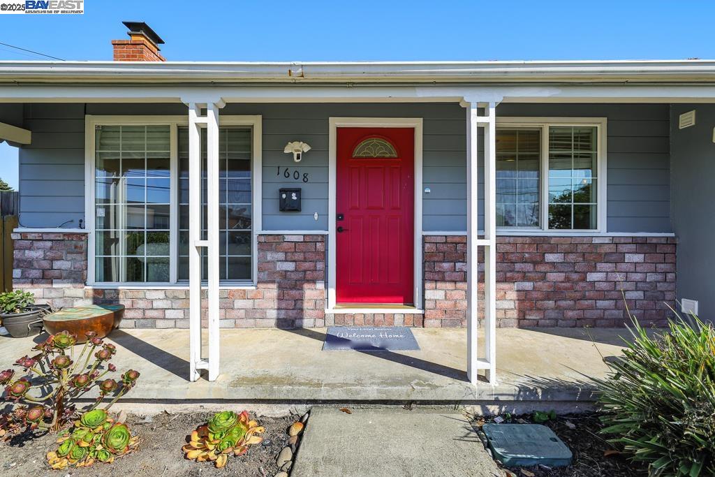Detail Gallery Image 2 of 20 For 1608 Keller Ave, San Lorenzo,  CA 94580 - 3 Beds | 1 Baths