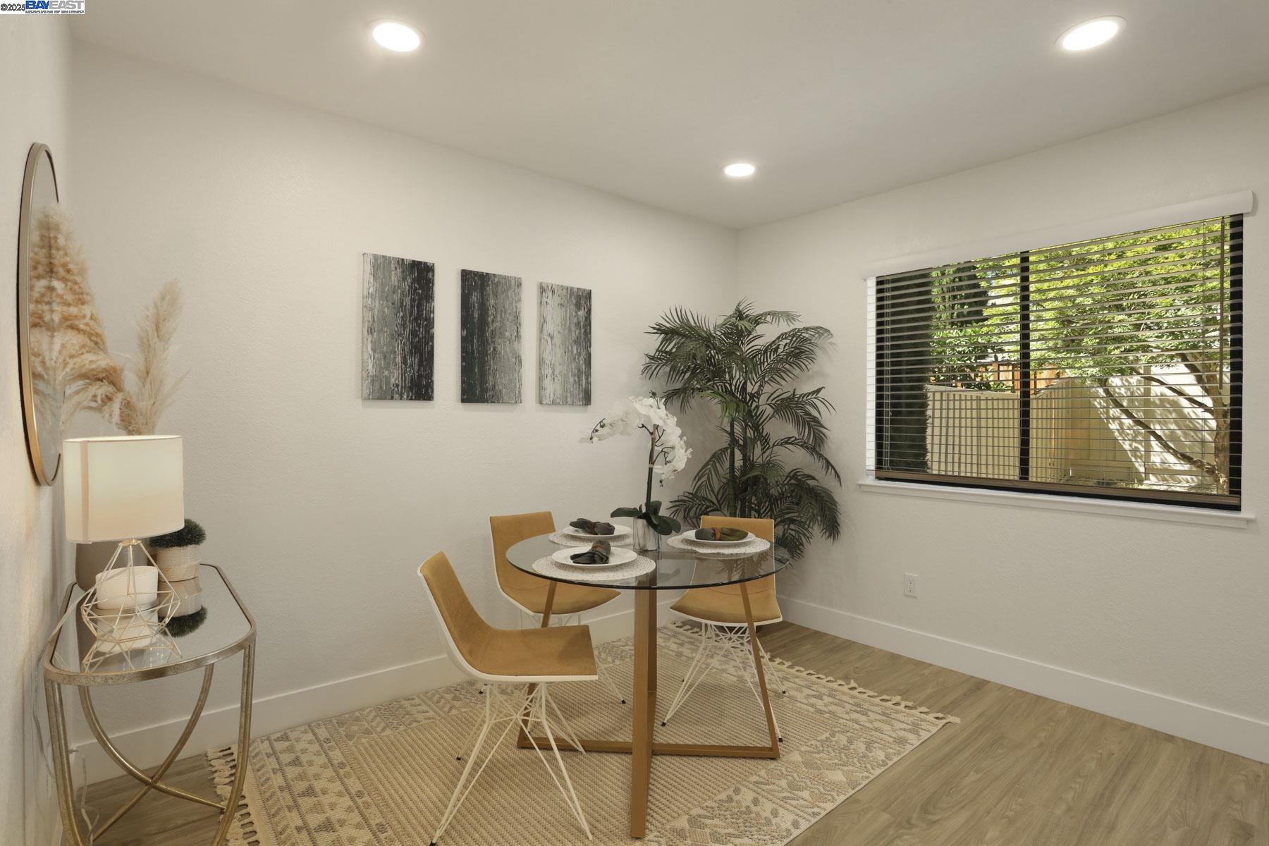 Detail Gallery Image 13 of 44 For 7650 Arbor Creek Cir, Dublin,  CA 94568 - 2 Beds | 2 Baths
