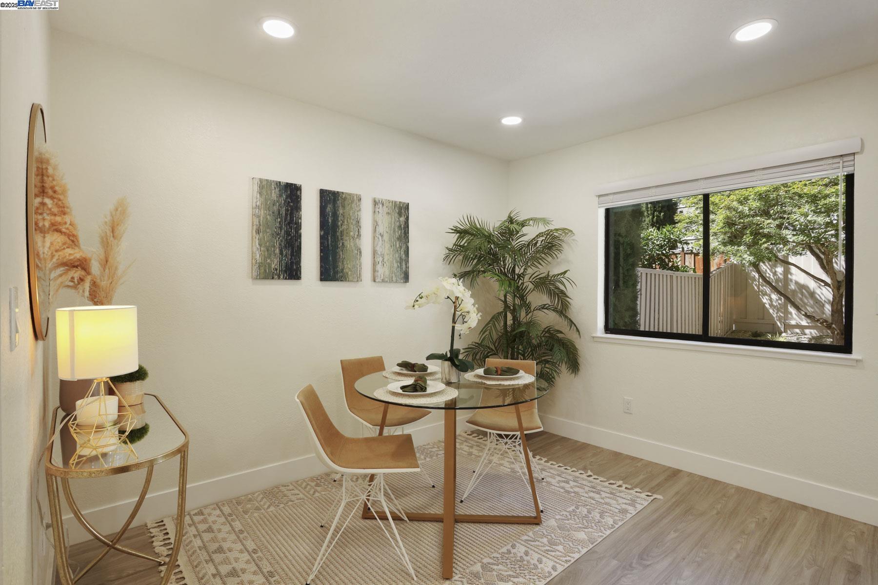Detail Gallery Image 22 of 44 For 7650 Arbor Creek Cir, Dublin,  CA 94568 - 2 Beds | 2 Baths