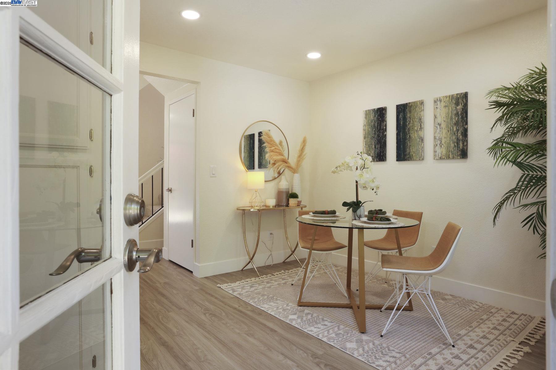 Detail Gallery Image 23 of 44 For 7650 Arbor Creek Cir, Dublin,  CA 94568 - 2 Beds | 2 Baths