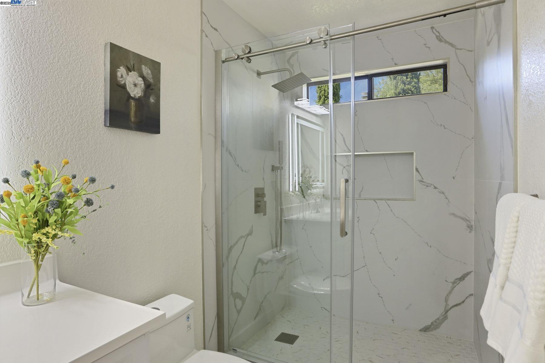 Detail Gallery Image 27 of 44 For 7650 Arbor Creek Cir, Dublin,  CA 94568 - 2 Beds | 2 Baths