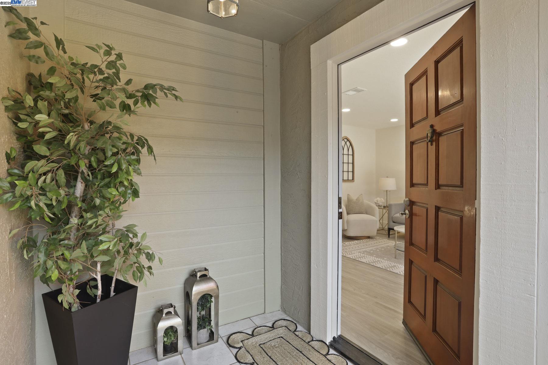 Photo #5: 41104308 Listing 