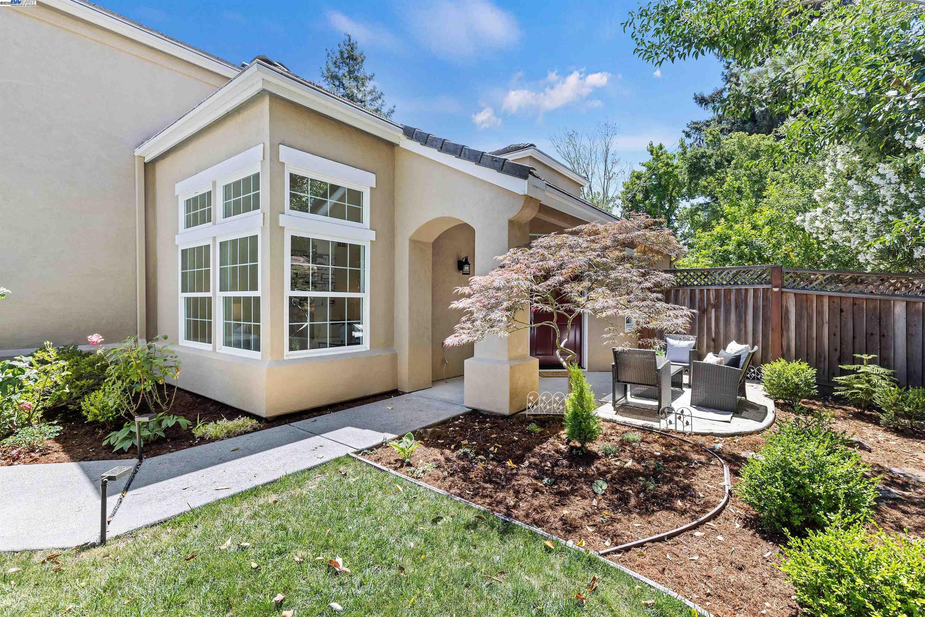 Detail Gallery Image 3 of 50 For 1687 Silverwood Ct, Danville,  CA 94526 - 4 Beds | 2/1 Baths