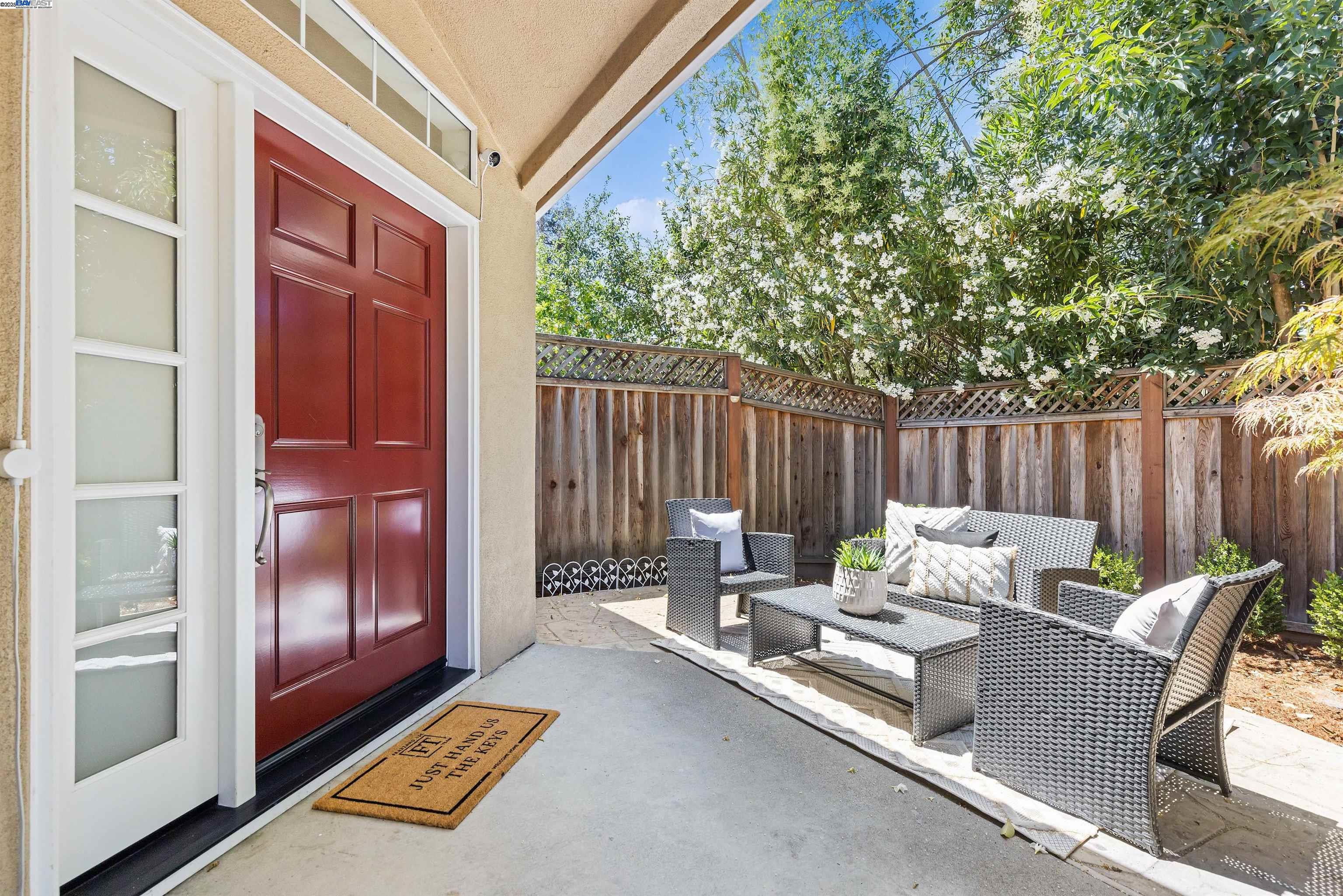 Detail Gallery Image 5 of 50 For 1687 Silverwood Ct, Danville,  CA 94526 - 4 Beds | 2/1 Baths