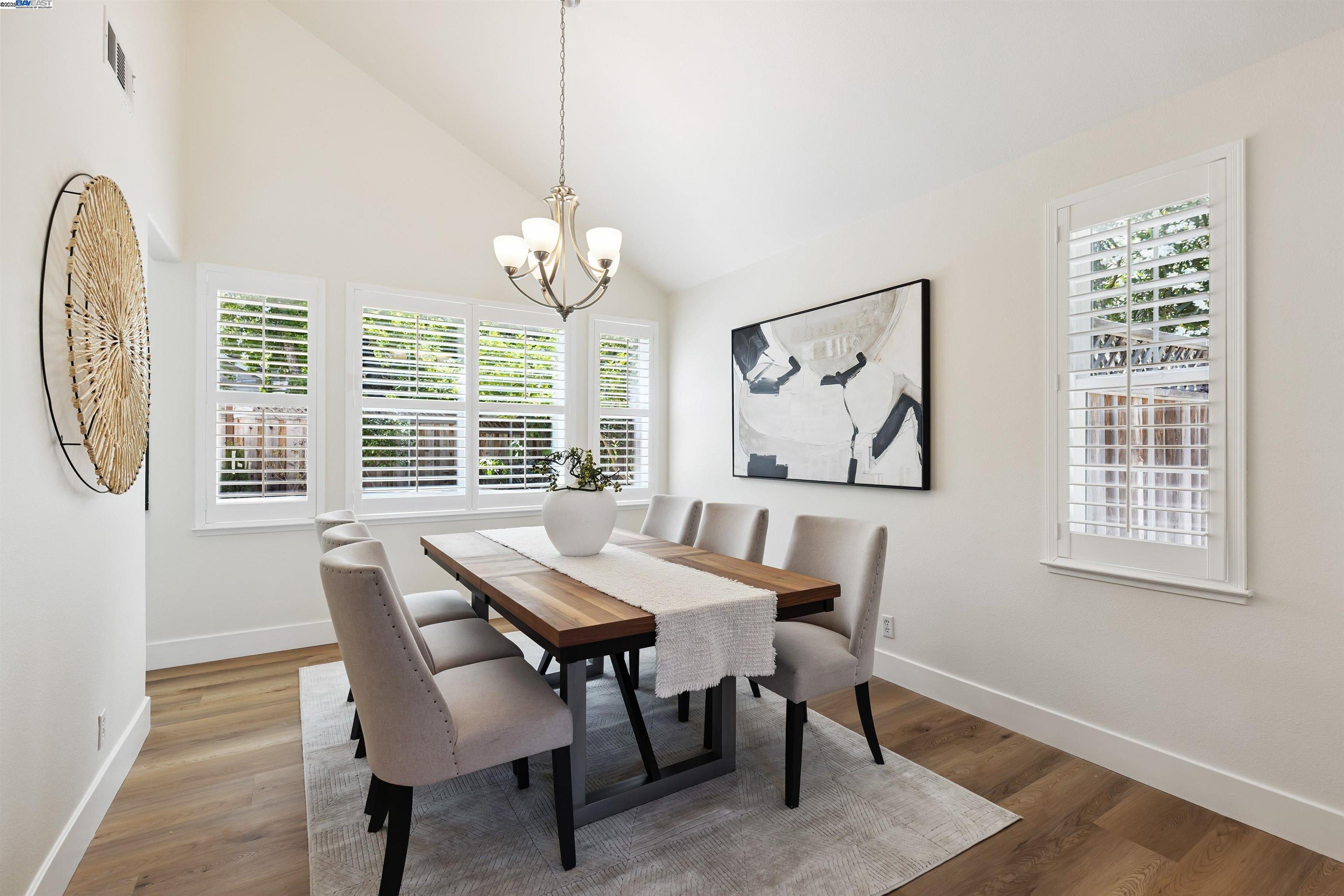 Detail Gallery Image 10 of 50 For 1687 Silverwood Ct, Danville,  CA 94526 - 4 Beds | 2/1 Baths