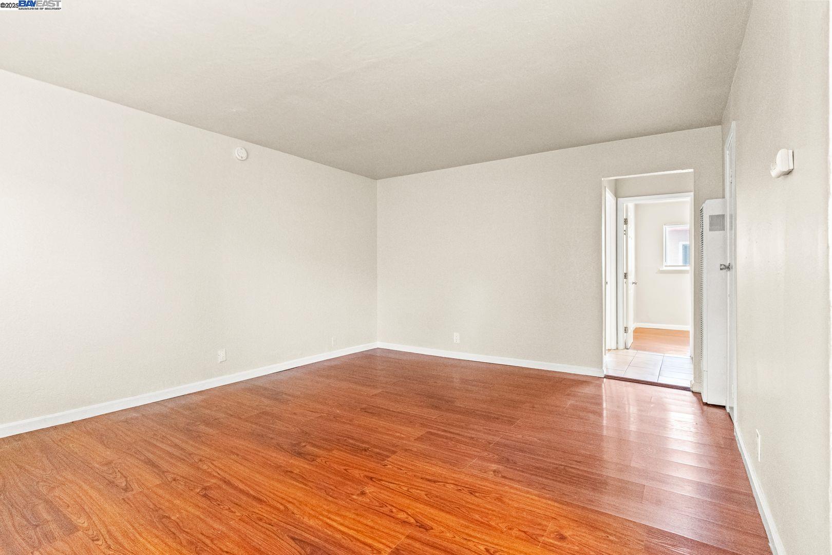 Detail Gallery Image 9 of 16 For 317 S 26th St, Richmond,  CA 94804 - – Beds | – Baths