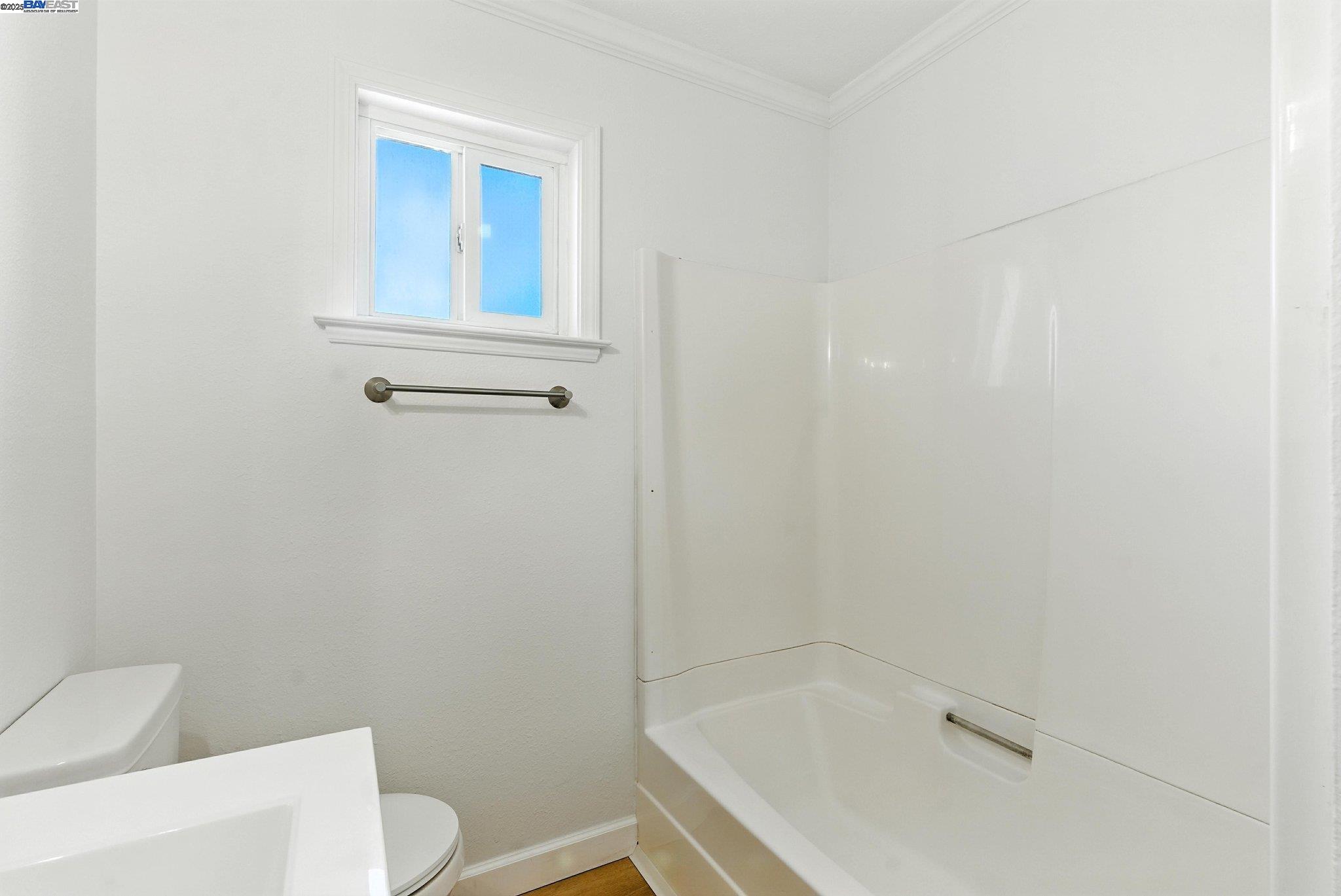 Detail Gallery Image 27 of 41 For 3417 Wren Ave, Concord,  CA 94519-2330 - 3 Beds | 2 Baths