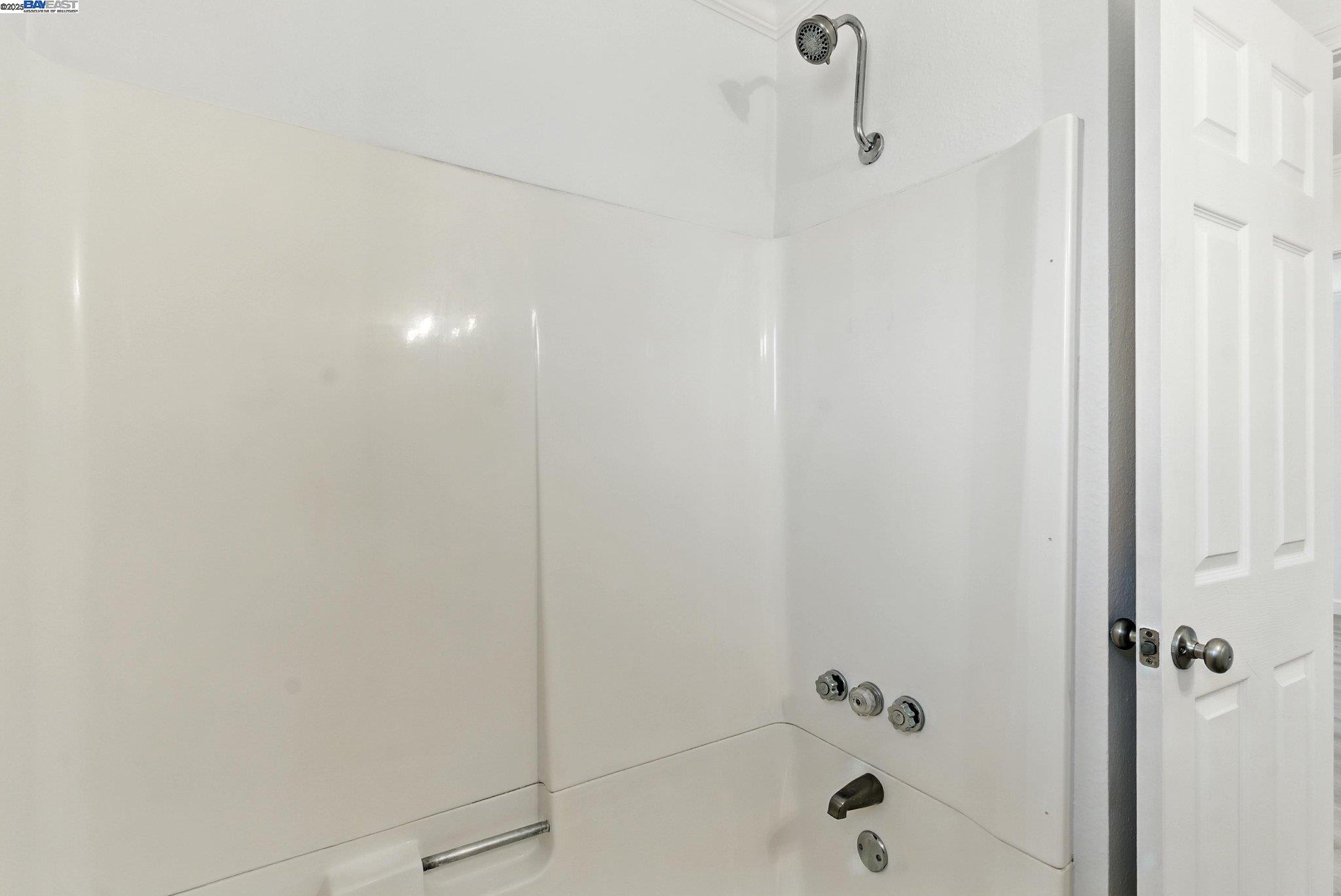 Detail Gallery Image 28 of 41 For 3417 Wren Ave, Concord,  CA 94519-2330 - 3 Beds | 2 Baths