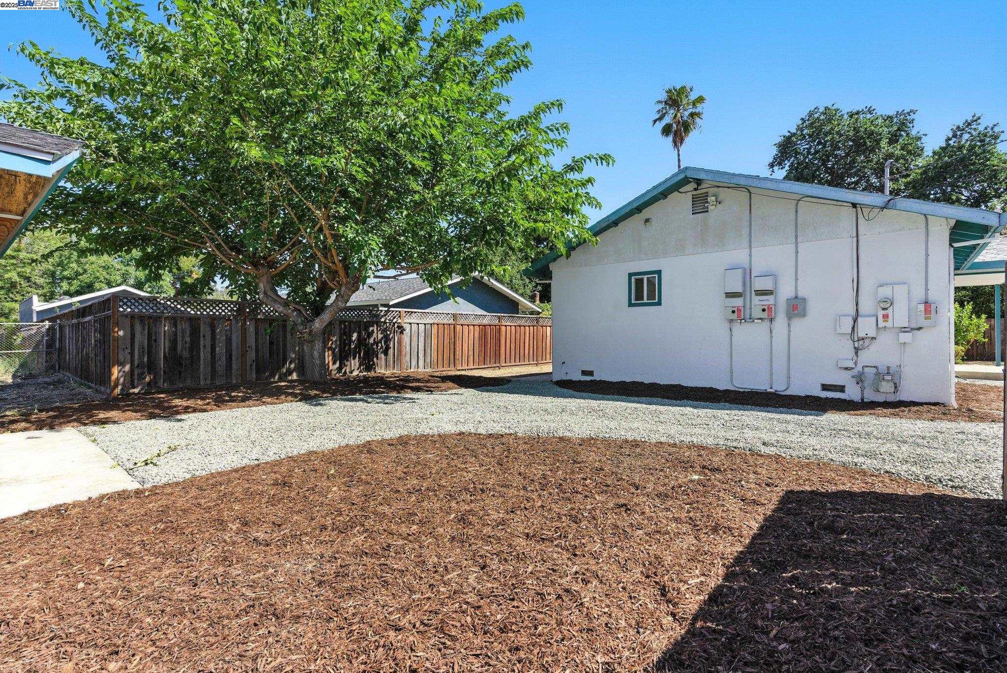 Detail Gallery Image 36 of 41 For 3417 Wren Ave, Concord,  CA 94519-2330 - 3 Beds | 2 Baths