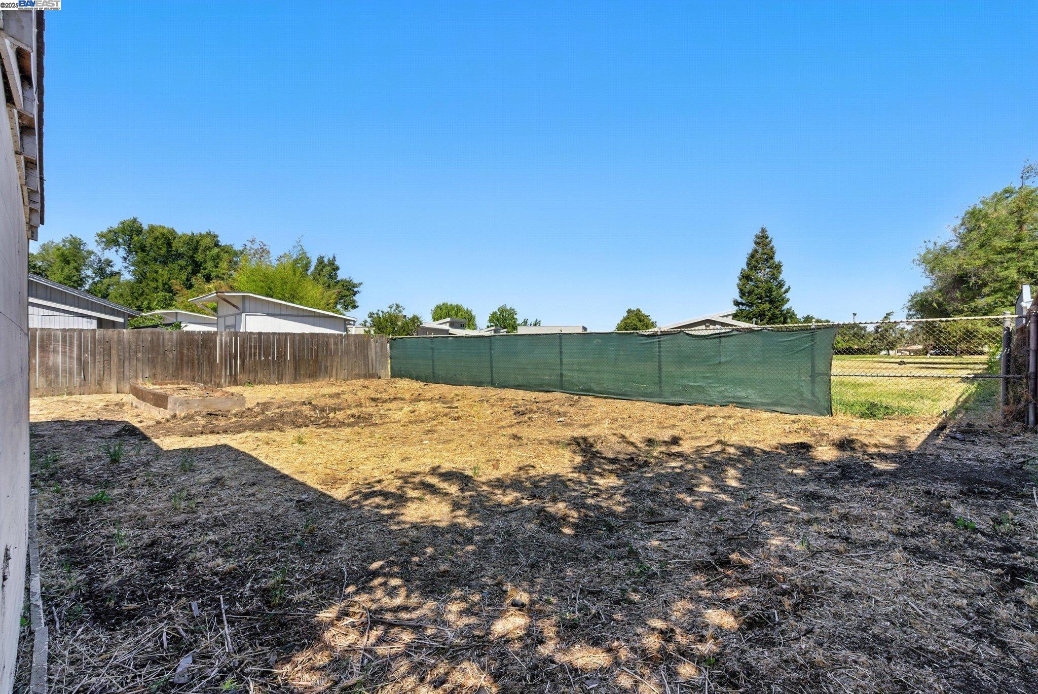 Detail Gallery Image 38 of 41 For 3417 Wren Ave, Concord,  CA 94519-2330 - 3 Beds | 2 Baths
