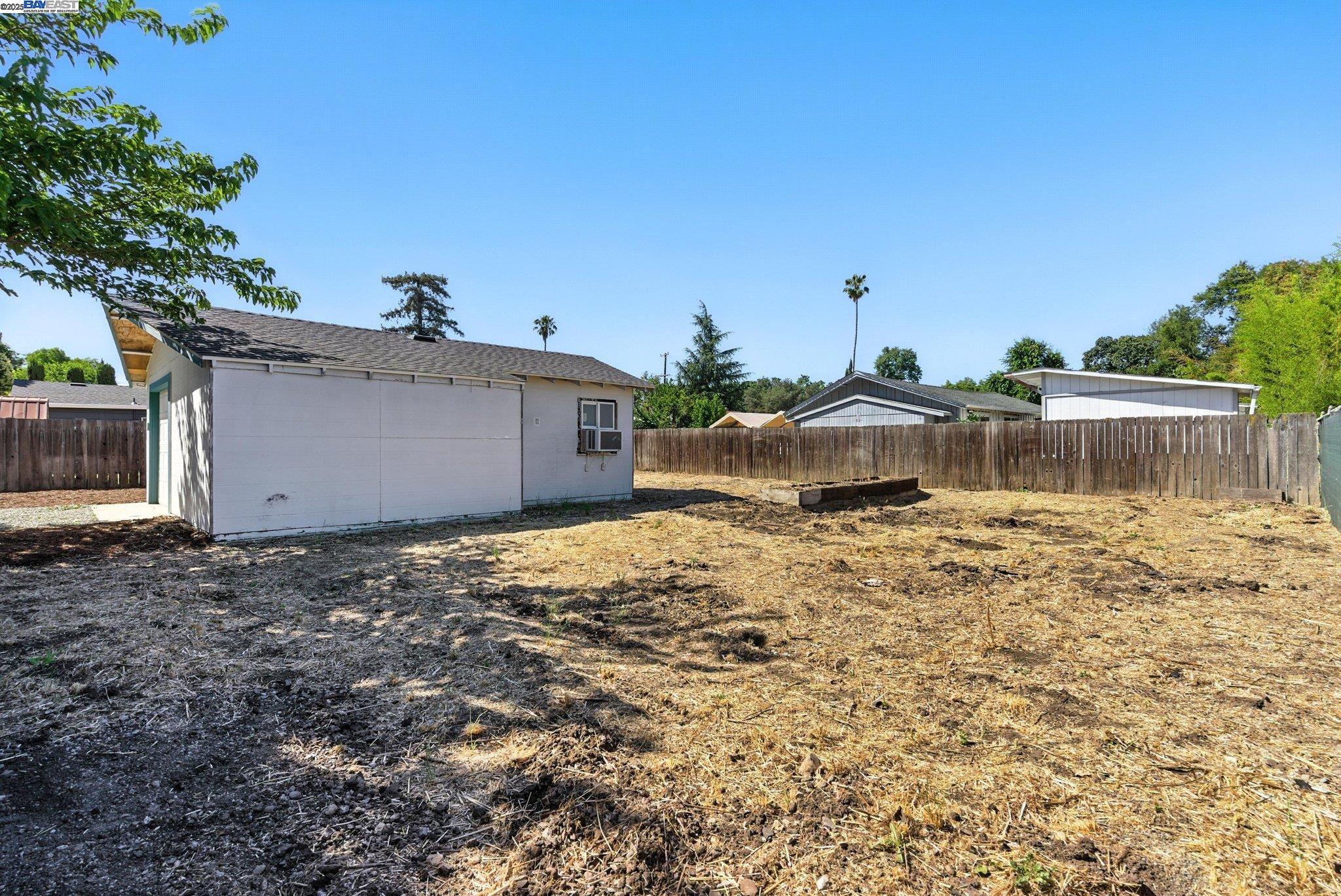 Detail Gallery Image 40 of 41 For 3417 Wren Ave, Concord,  CA 94519-2330 - 3 Beds | 2 Baths