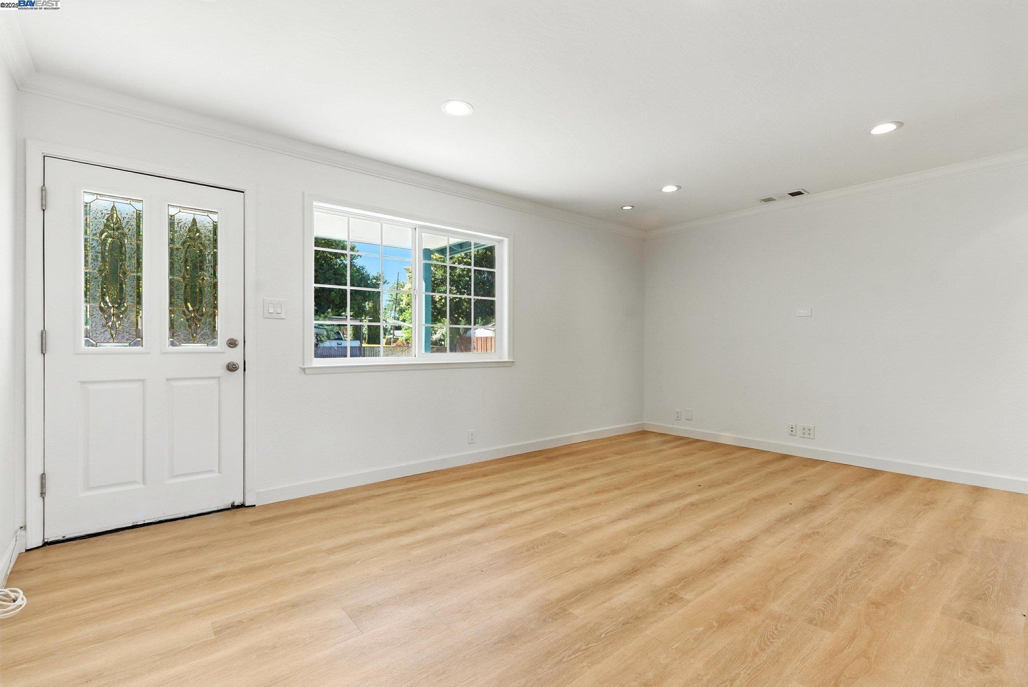 Detail Gallery Image 9 of 41 For 3417 Wren Ave, Concord,  CA 94519-2330 - 3 Beds | 2 Baths