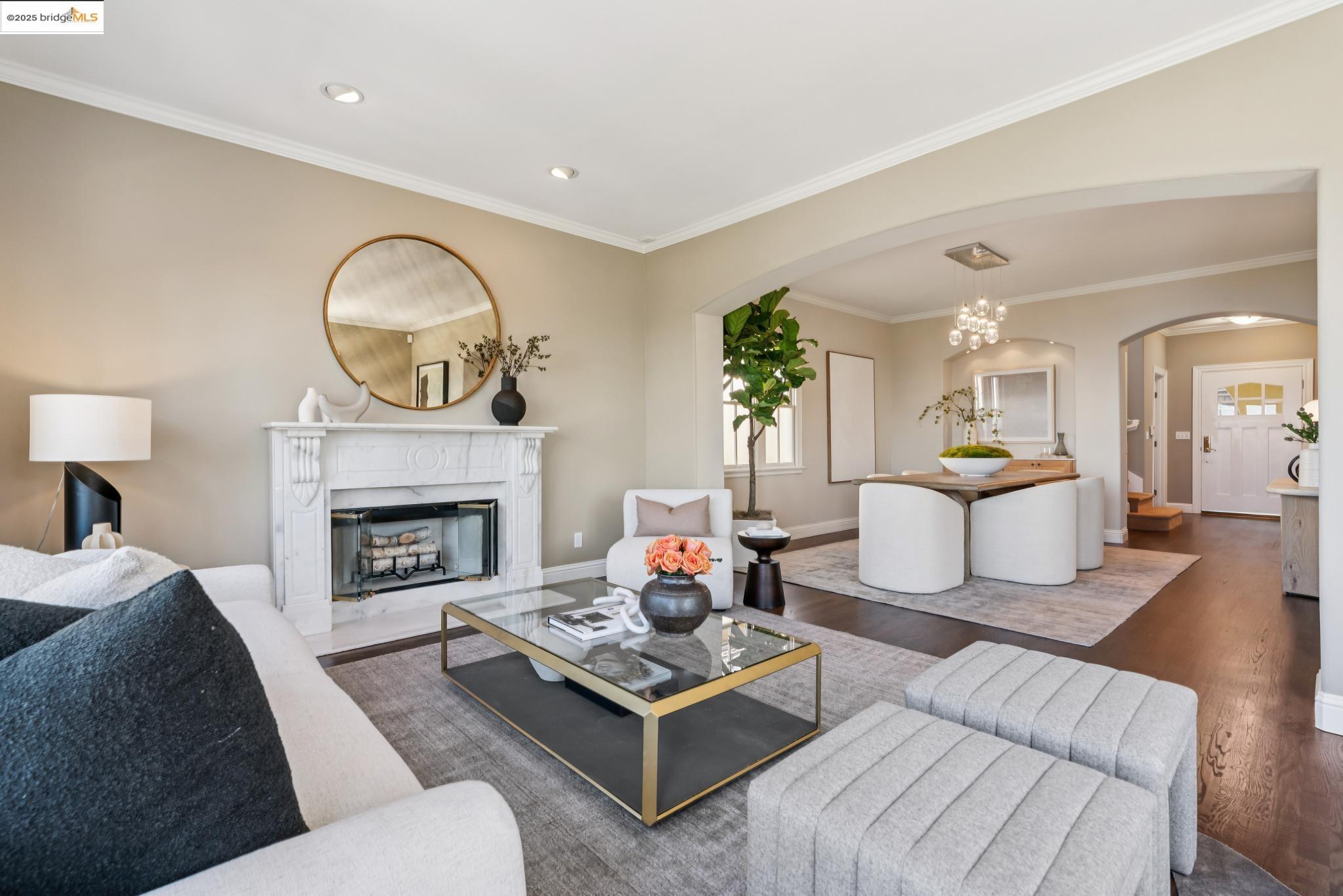Detail Gallery Image 12 of 57 For 1016 Grizzly Peak Blvd, Berkeley,  CA 94708 - 4 Beds | 2/1 Baths
