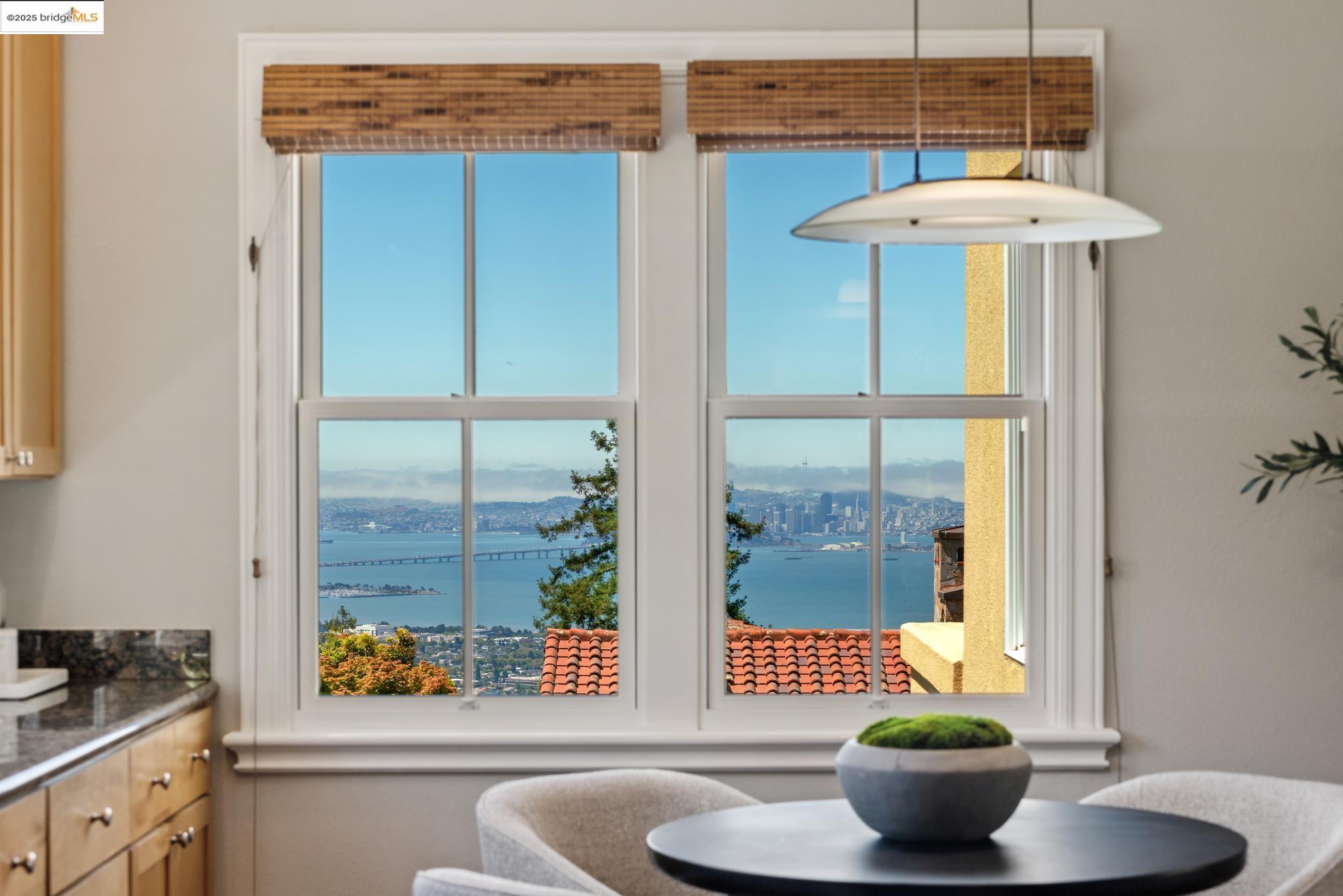 Detail Gallery Image 14 of 57 For 1016 Grizzly Peak Blvd, Berkeley,  CA 94708 - 4 Beds | 2/1 Baths