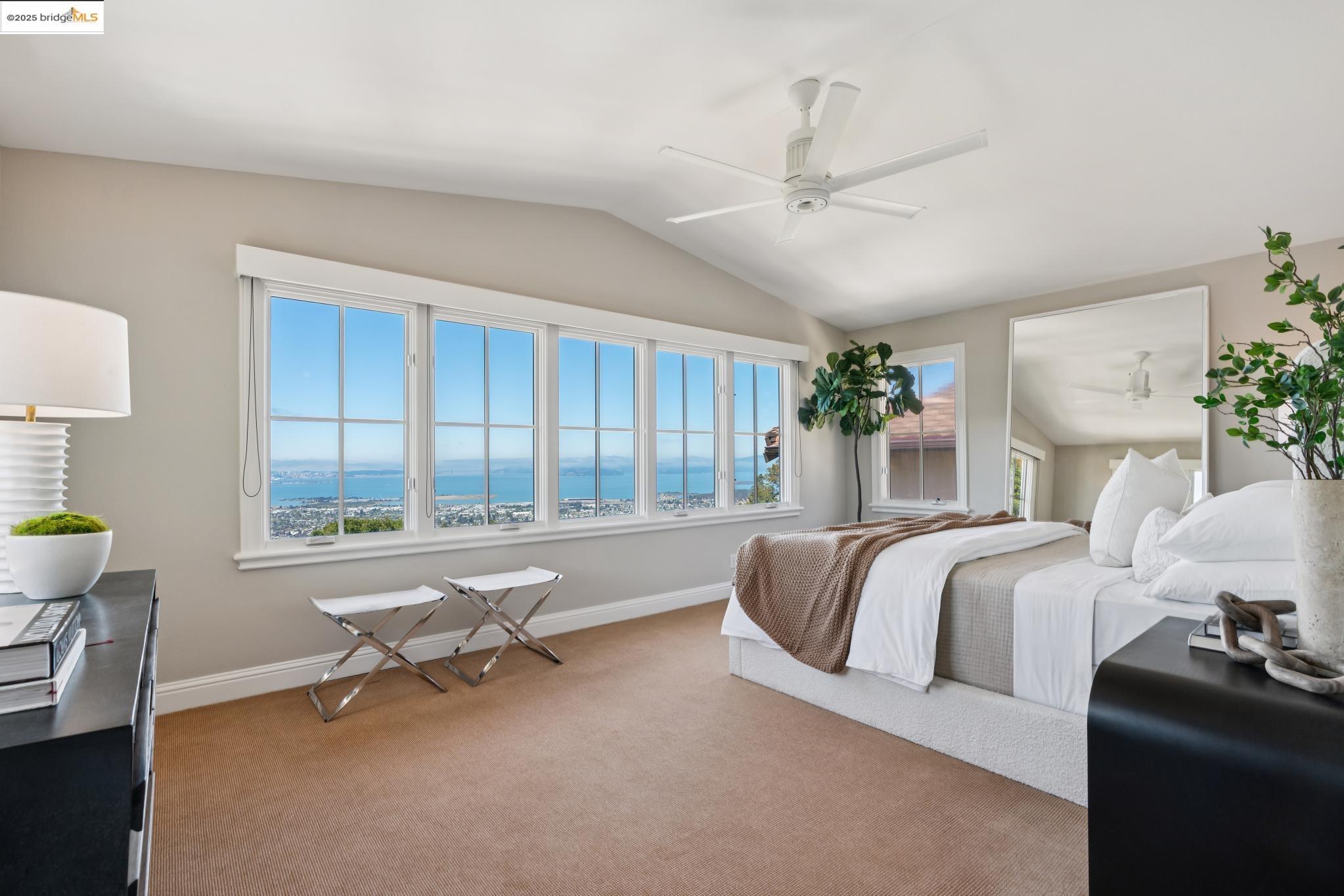 Detail Gallery Image 22 of 57 For 1016 Grizzly Peak Blvd, Berkeley,  CA 94708 - 4 Beds | 2/1 Baths