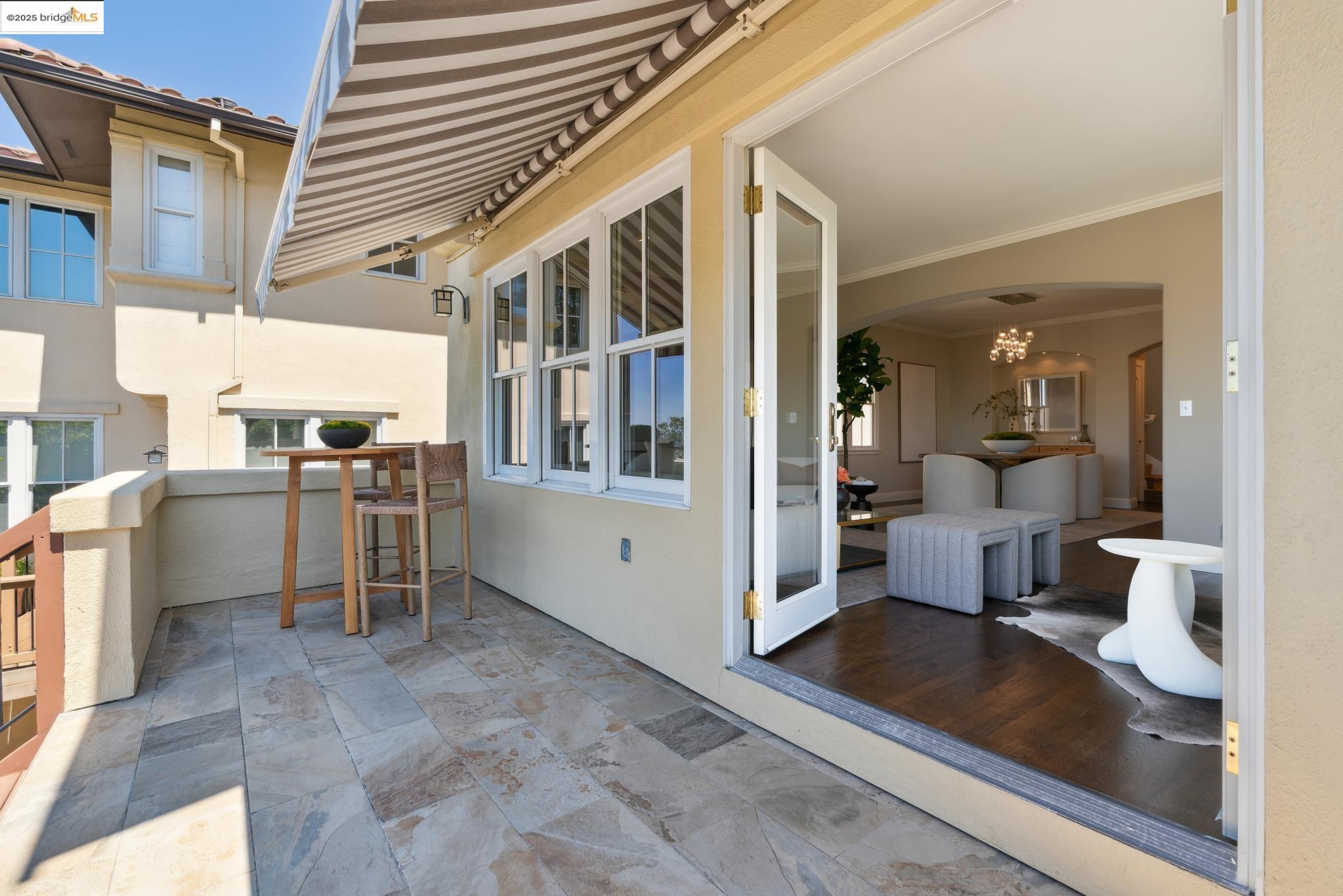 Detail Gallery Image 43 of 57 For 1016 Grizzly Peak Blvd, Berkeley,  CA 94708 - 4 Beds | 2/1 Baths