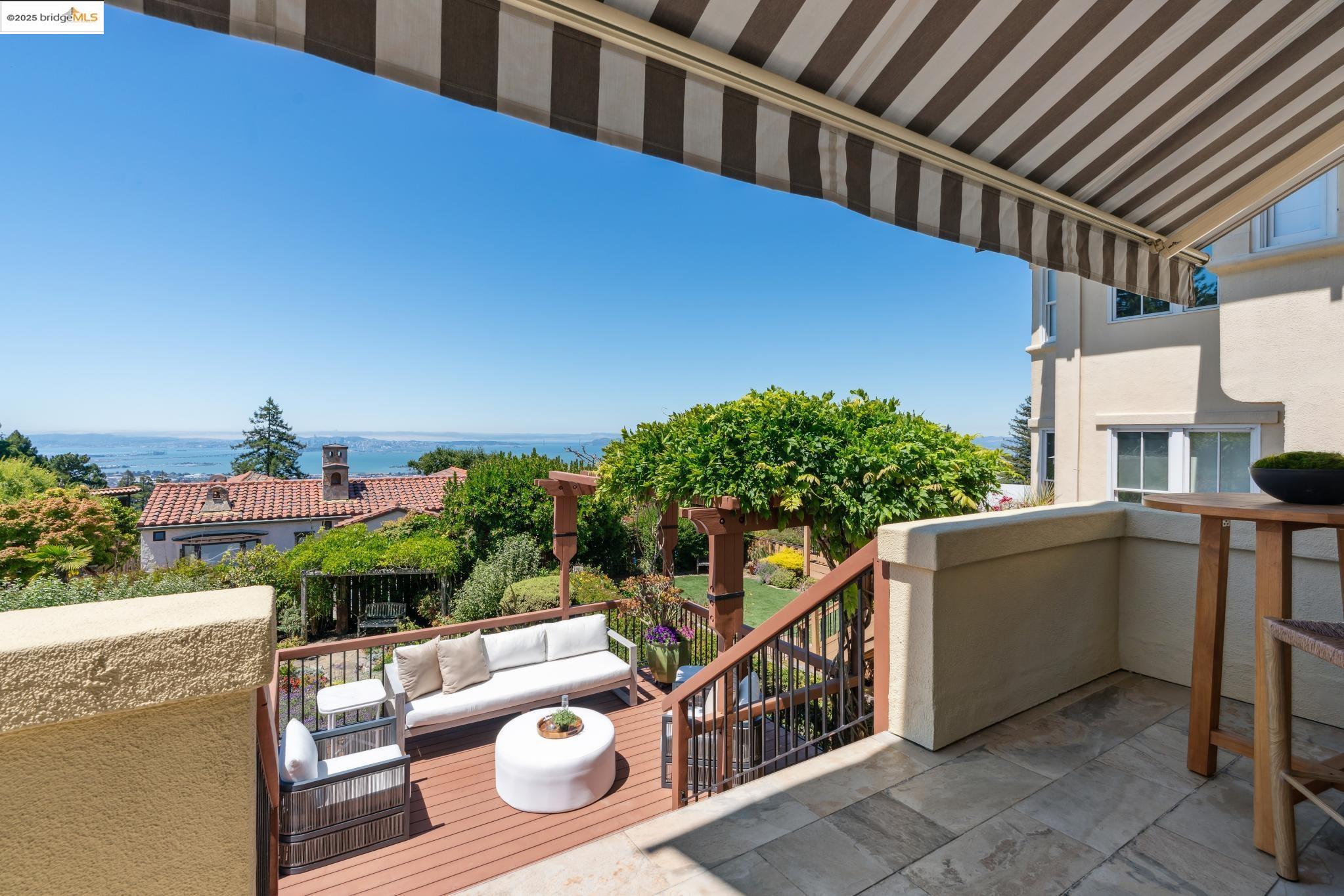 Detail Gallery Image 44 of 57 For 1016 Grizzly Peak Blvd, Berkeley,  CA 94708 - 4 Beds | 2/1 Baths