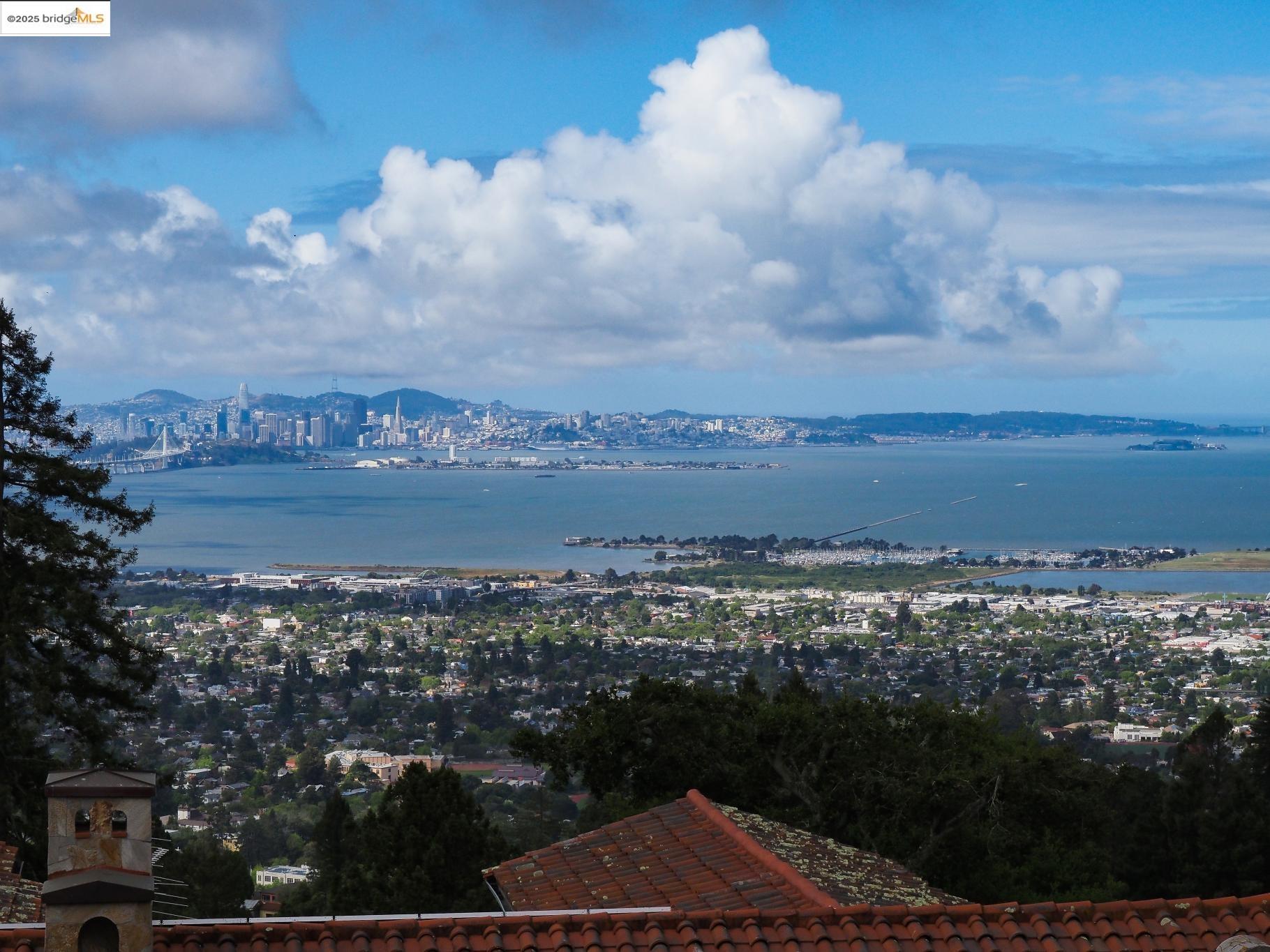 Detail Gallery Image 54 of 57 For 1016 Grizzly Peak Blvd, Berkeley,  CA 94708 - 4 Beds | 2/1 Baths